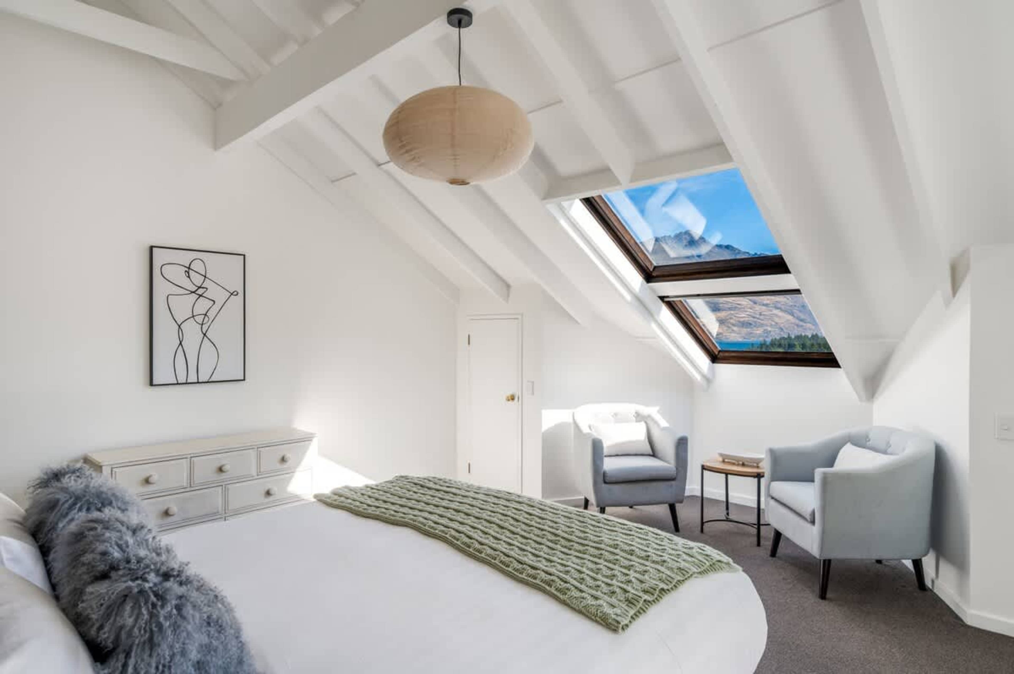 Experience restful nights on a premium Sleepyhead bed after a day of mountain biking, gondola rides, or Milford Sound tours.