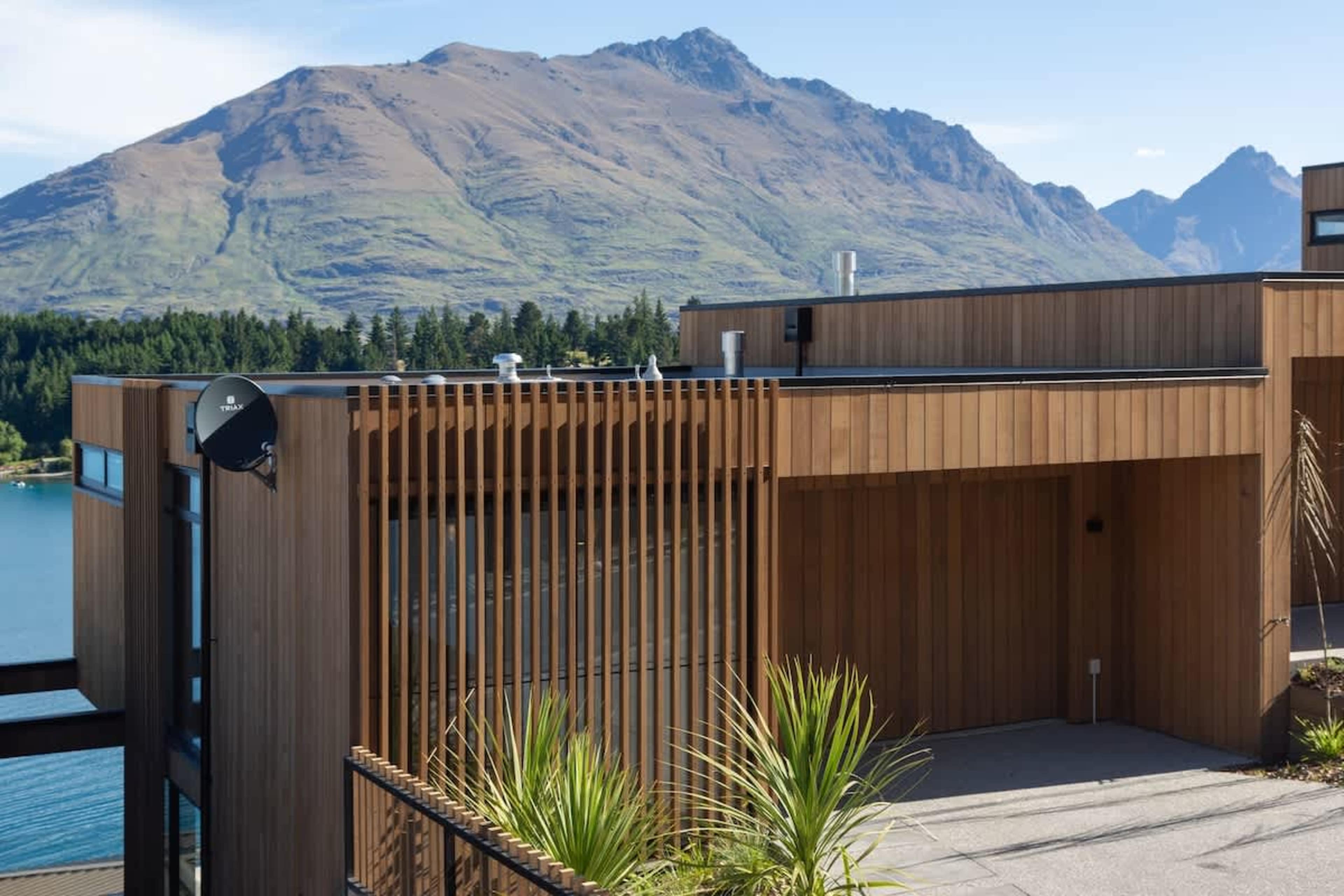 Your beautifully designed home with the best lookouts, Queenstown