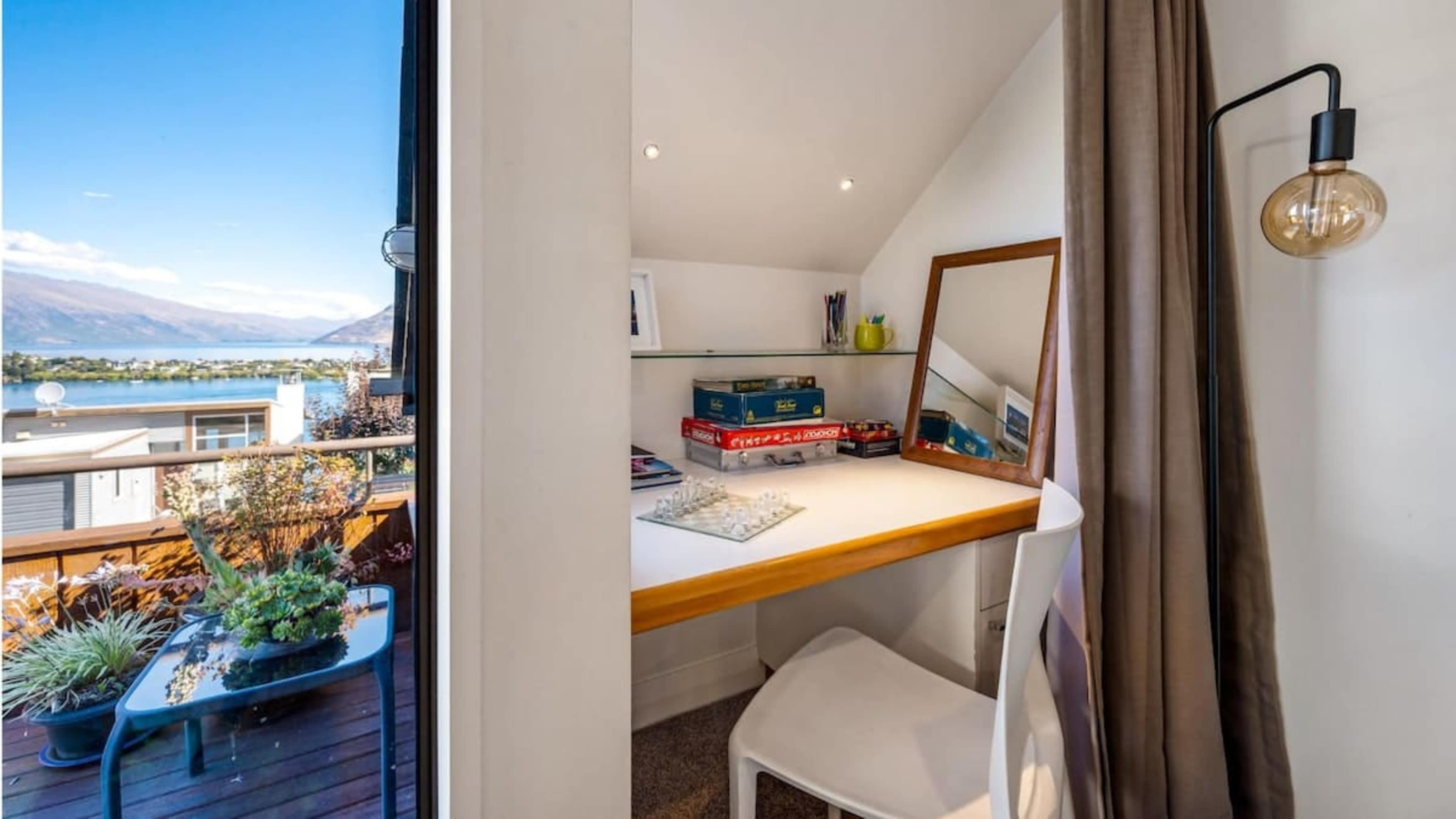Office area available during your stay in Queenstown