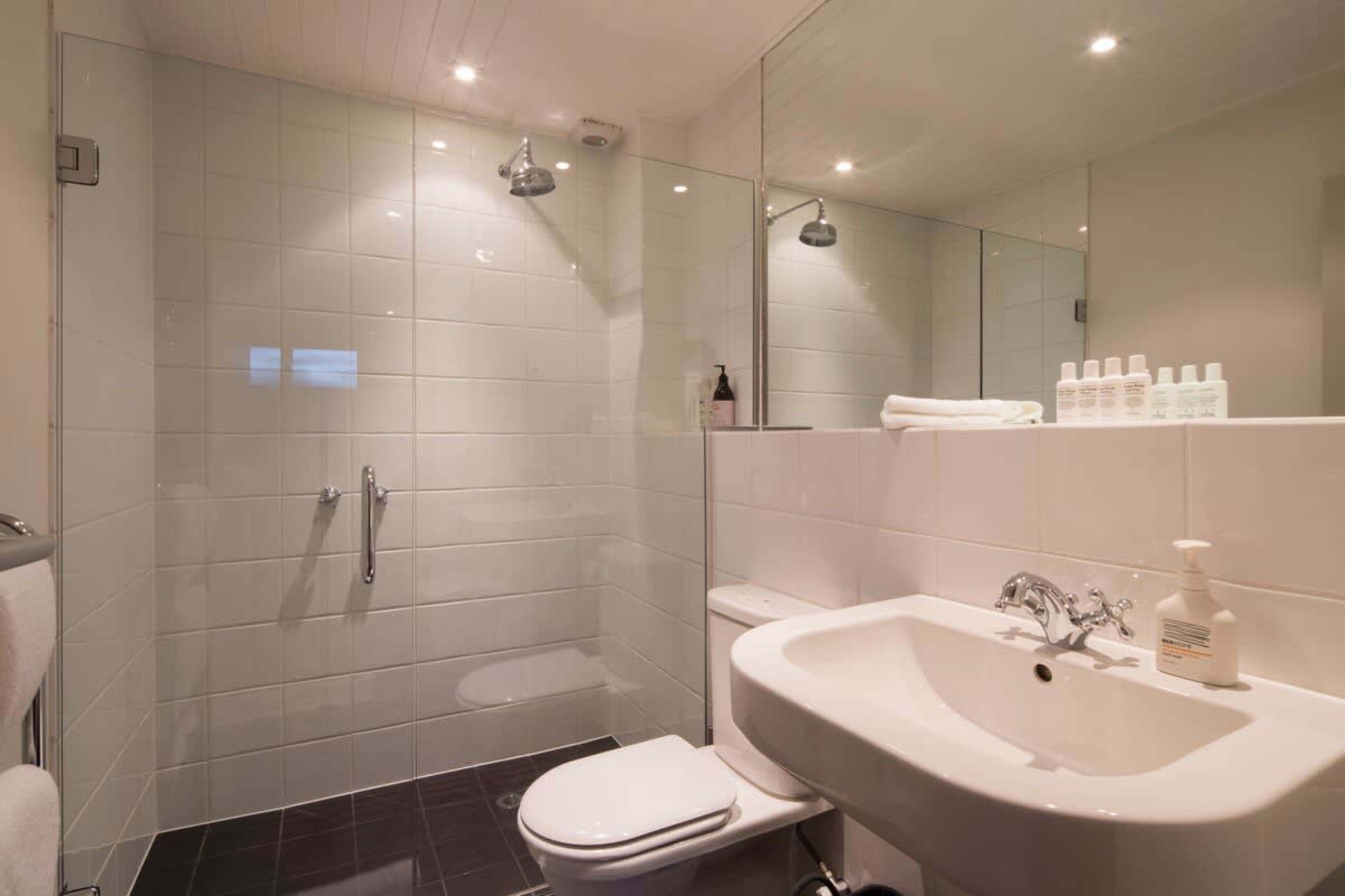 Bathroom 2