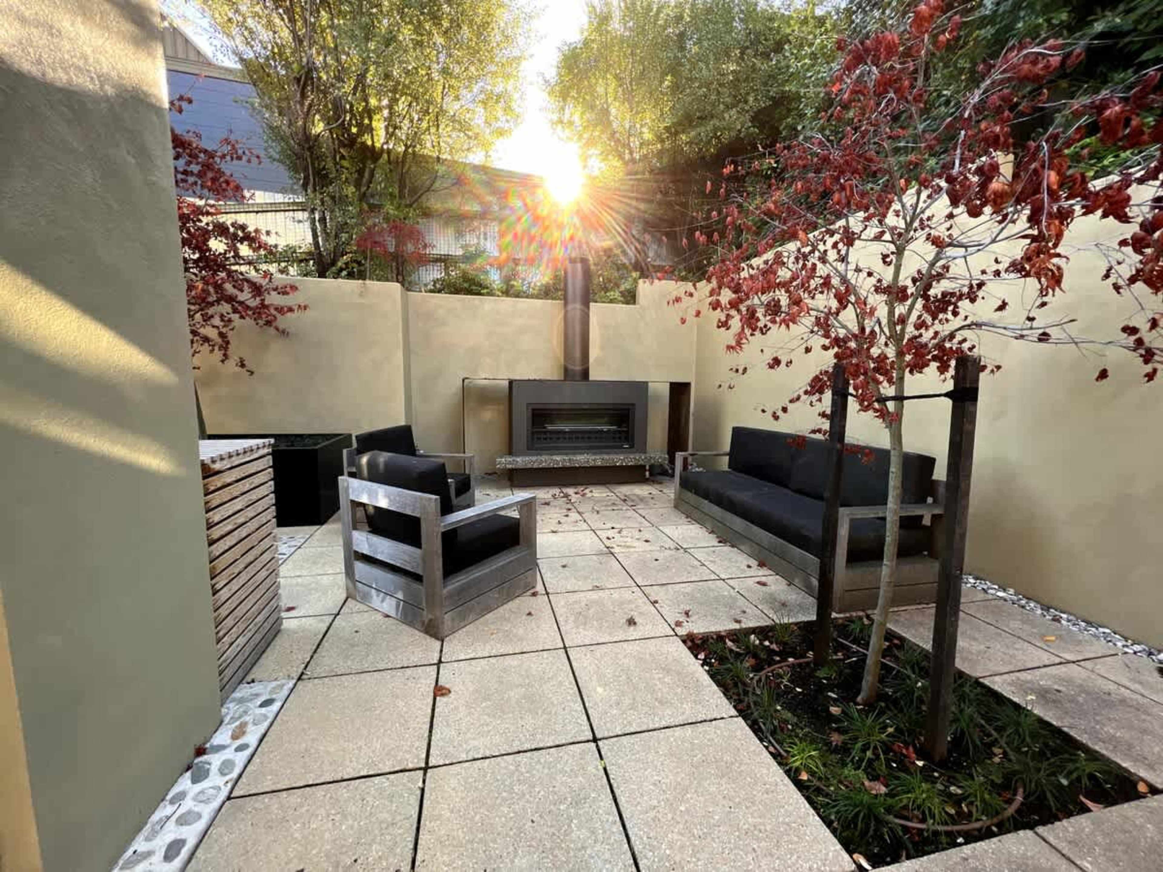 Outdoor deck