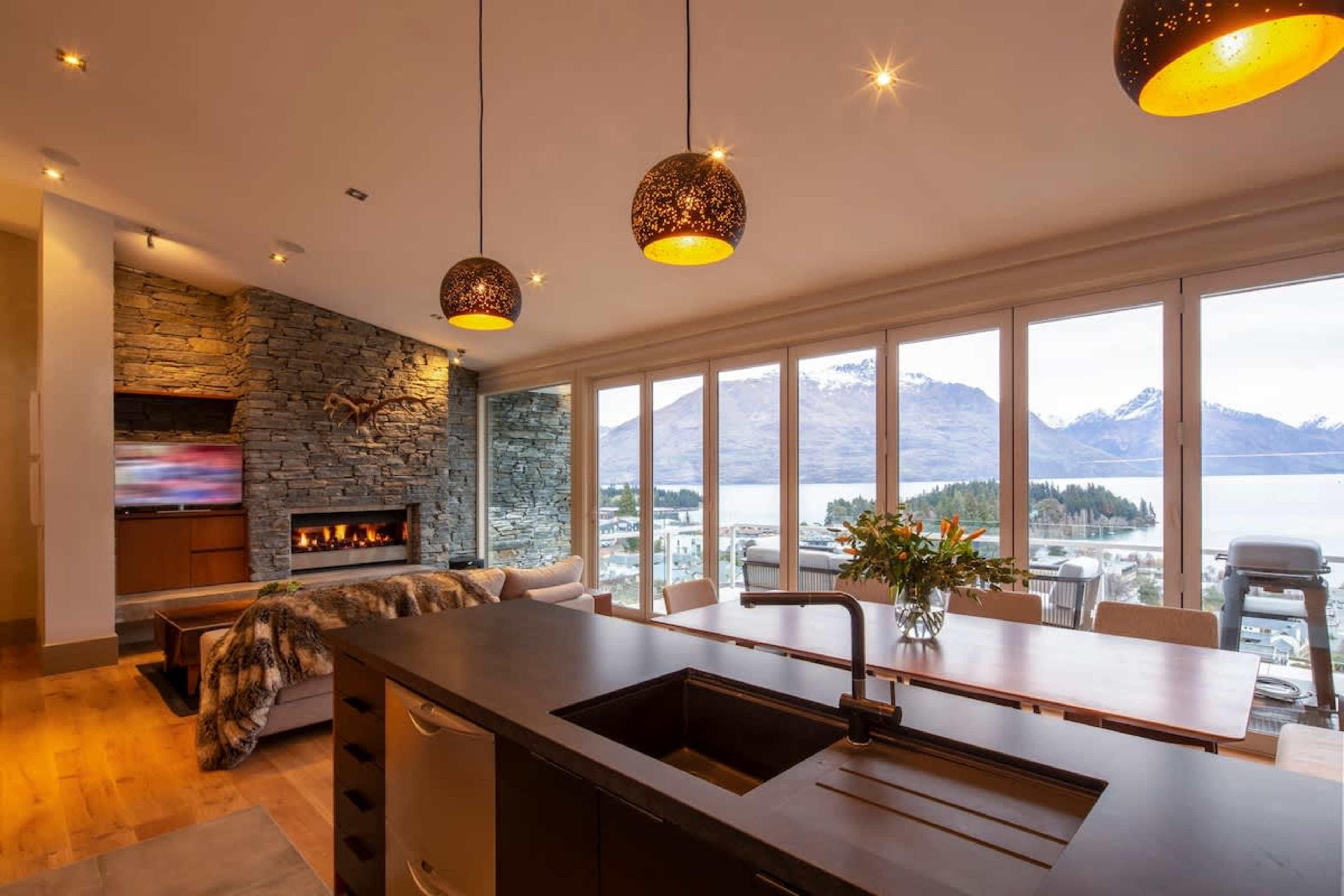 Gourmet and Picturesque: Enjoy preparing meals in this well-equipped kitchen with expansive windows showcasing Queenstown’s iconic landscapes.
 Queenstown luxury accommodation