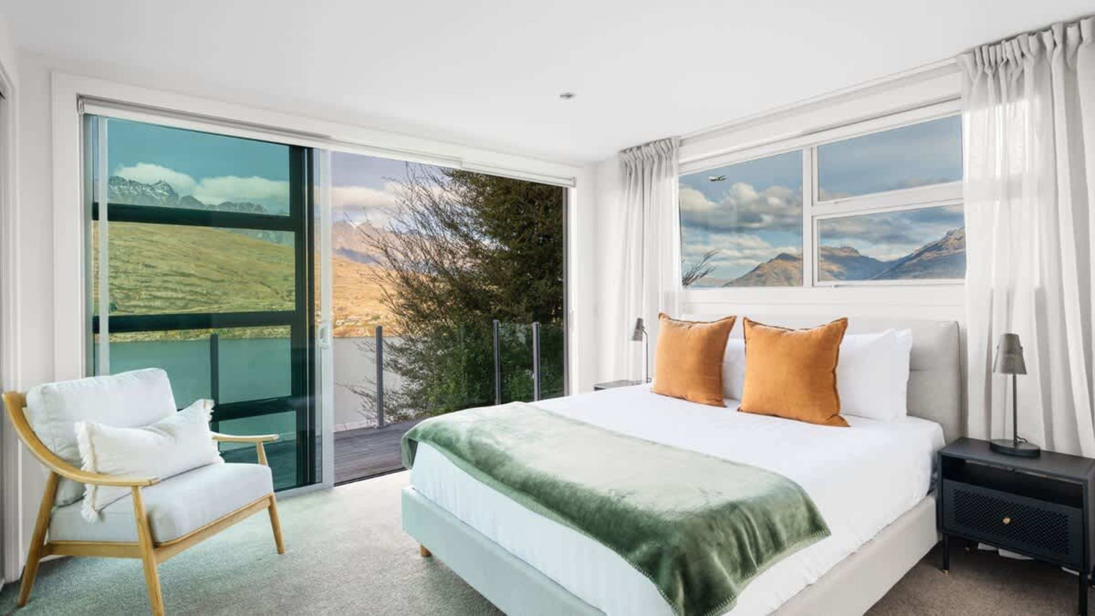 Comfortable Third Bedroom with Views
Enjoy the serene ambiance of the third bedroom, complete with breathtaking views of the surrounding landscape, perfect for a restful night’s sleep.