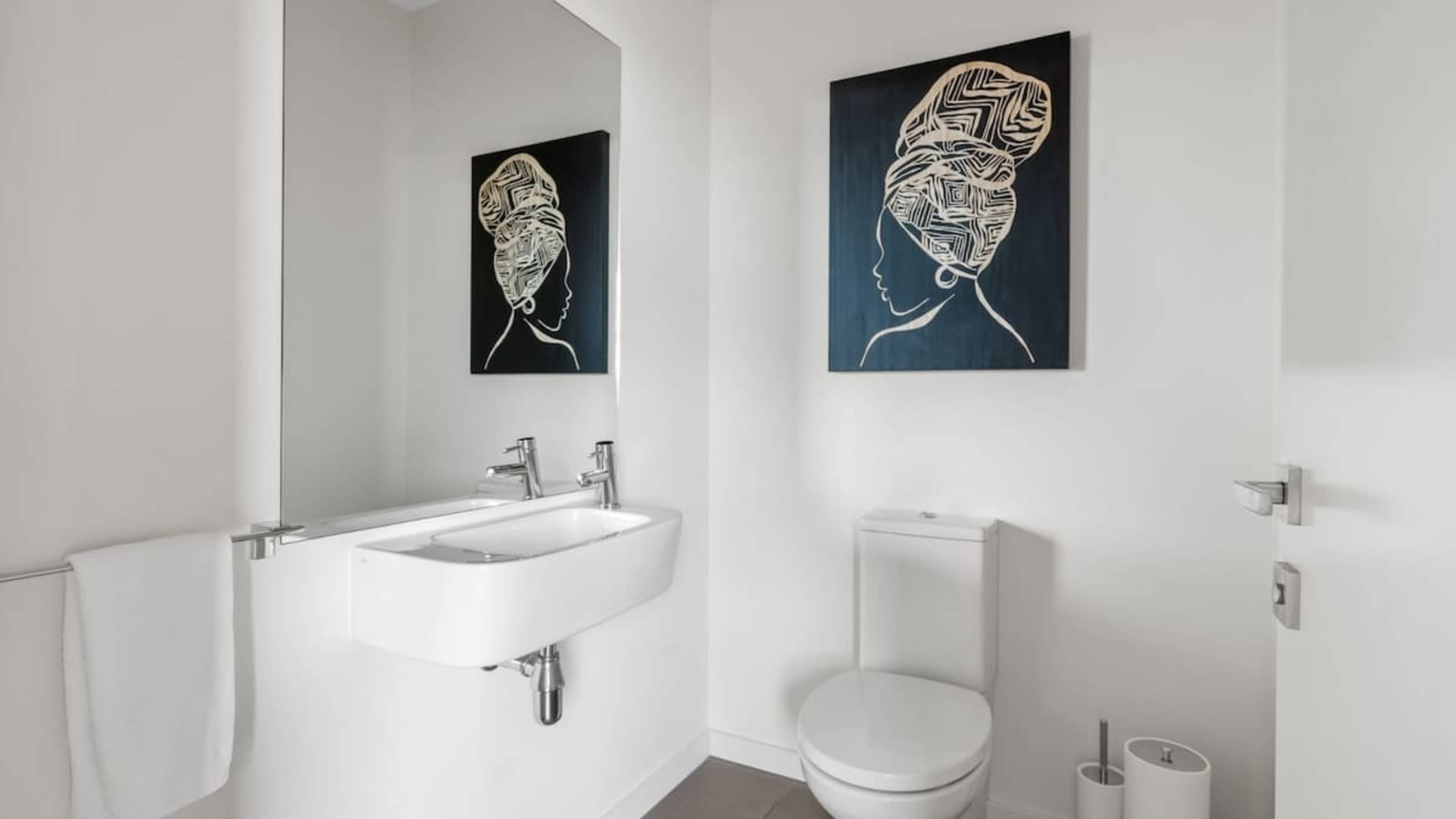 Powder room