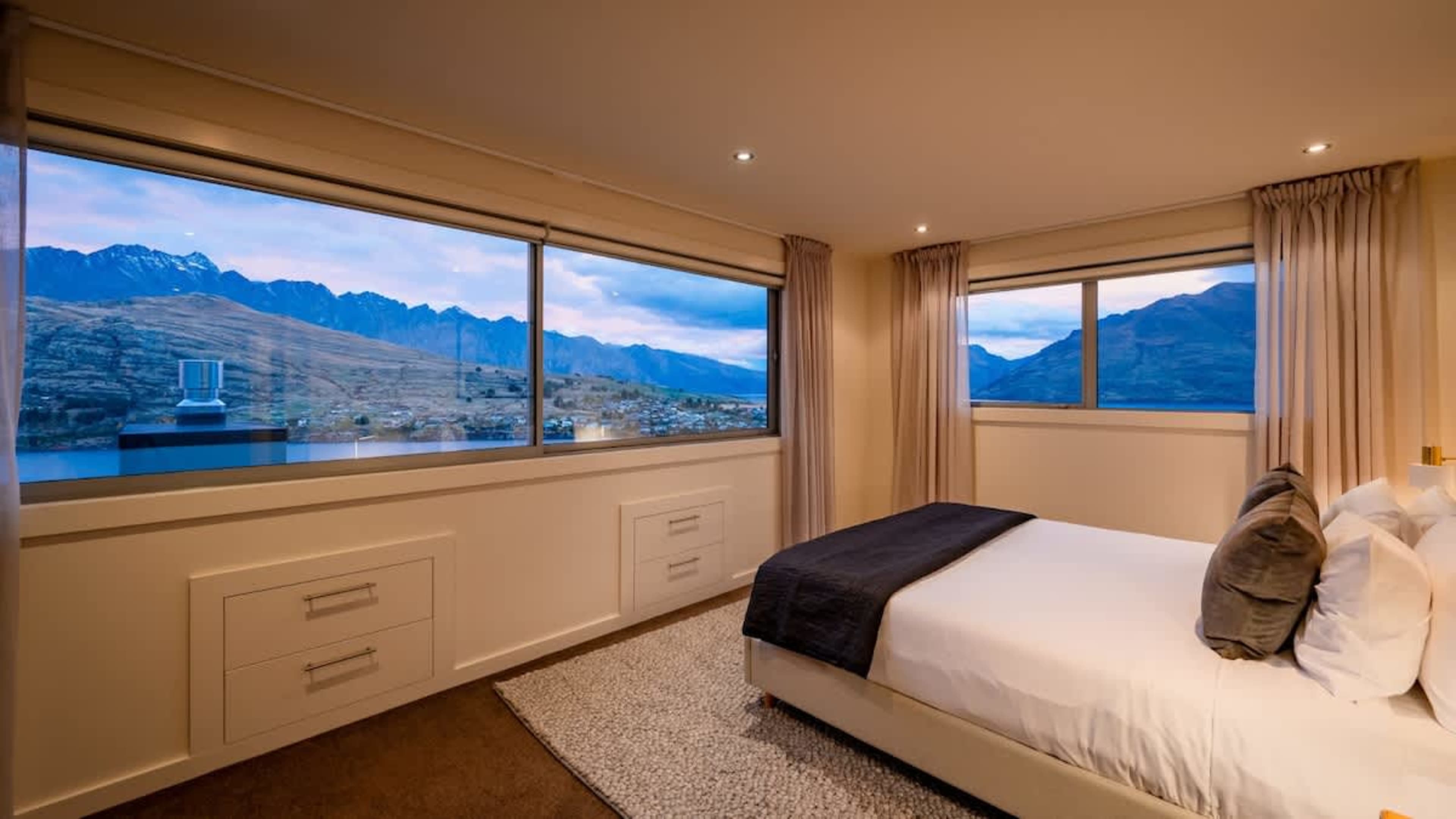 Elegant Master Suite with Walk-In Wardrobe and Views
Enjoy the comfort of the master suite, featuring a walk-in wardrobe, private ensuite, breathtaking views, and AC to keep you relaxed year-round.