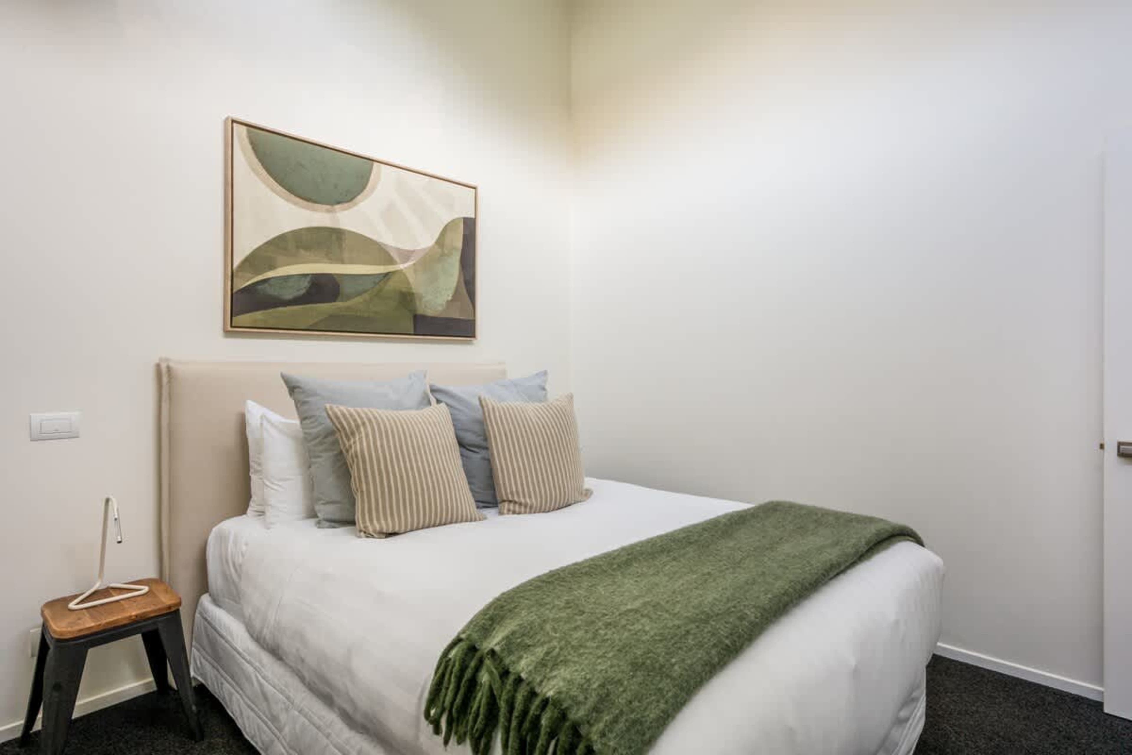 Brand new Queen size bed with hotel quality linen and towelling.