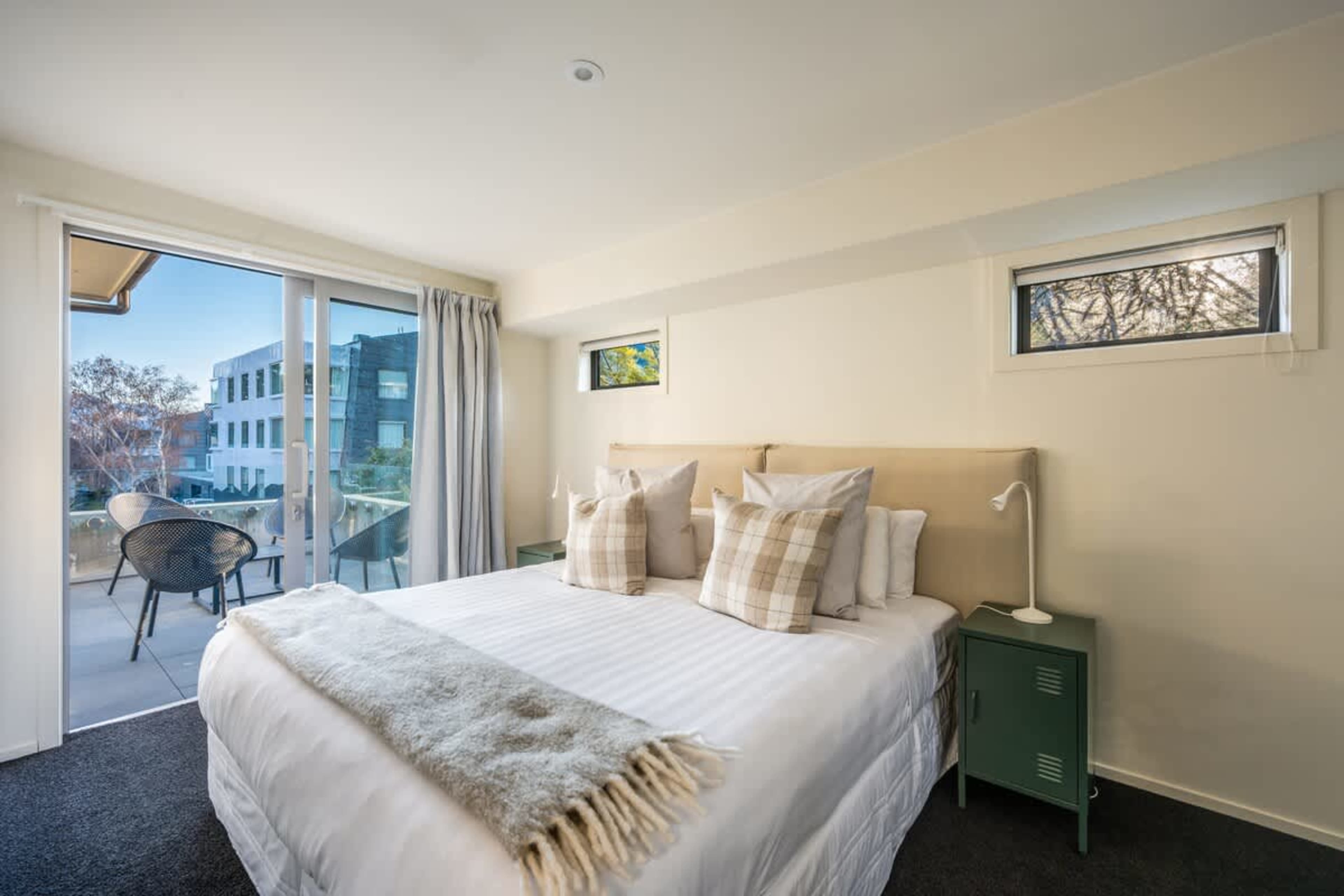 Stylish Twin-Bed Room for Family or Friends
The third bedroom features two twin beds, making it an excellent option for families or friends. With modern furnishings and ample space, it’s designed for a restful stay.