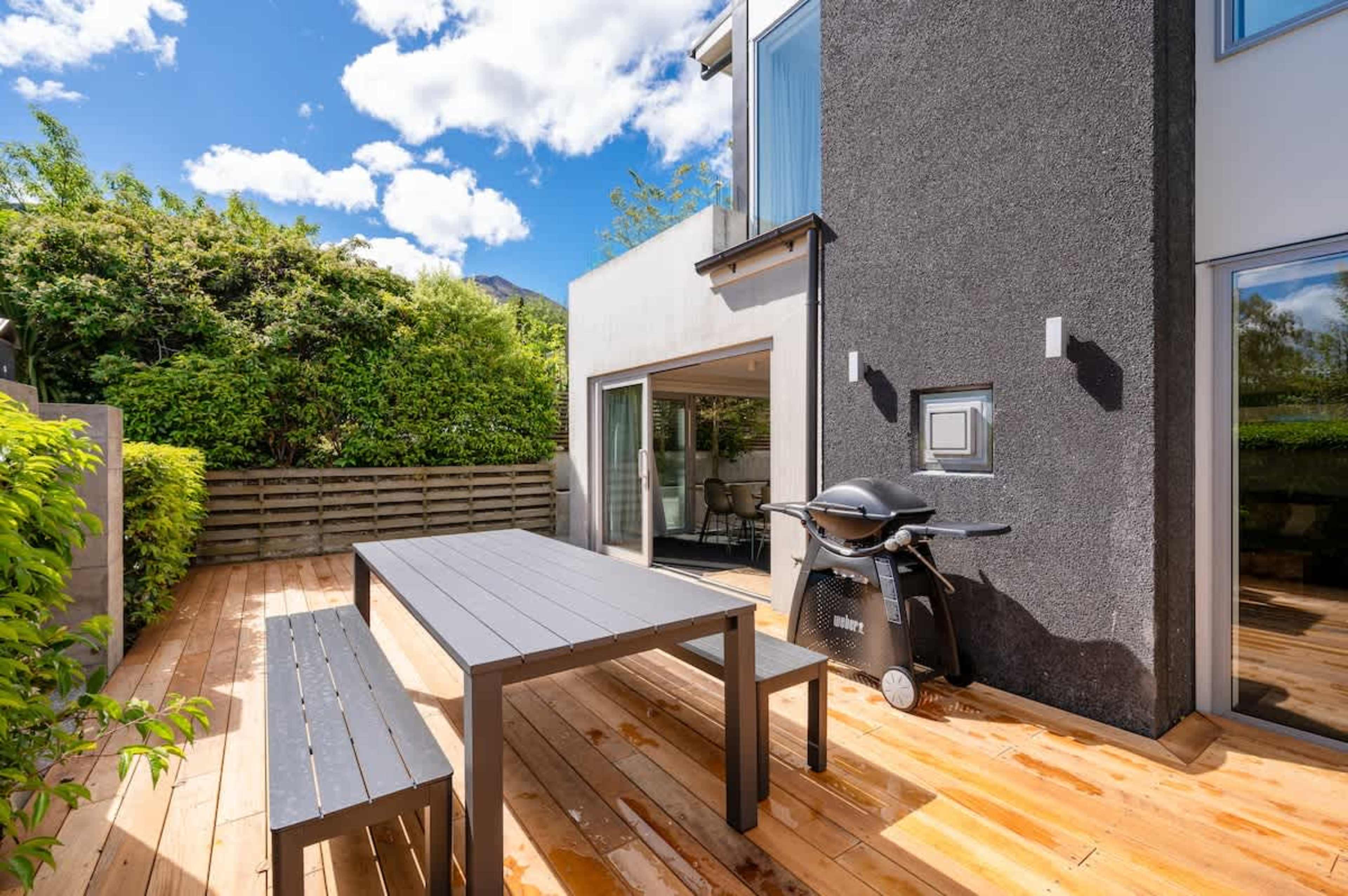 BBQ and Dining in elegance With supermarkets close by, you can shop quickly and easily, and enjoy a kiwi BBQ on this newly laid deck.