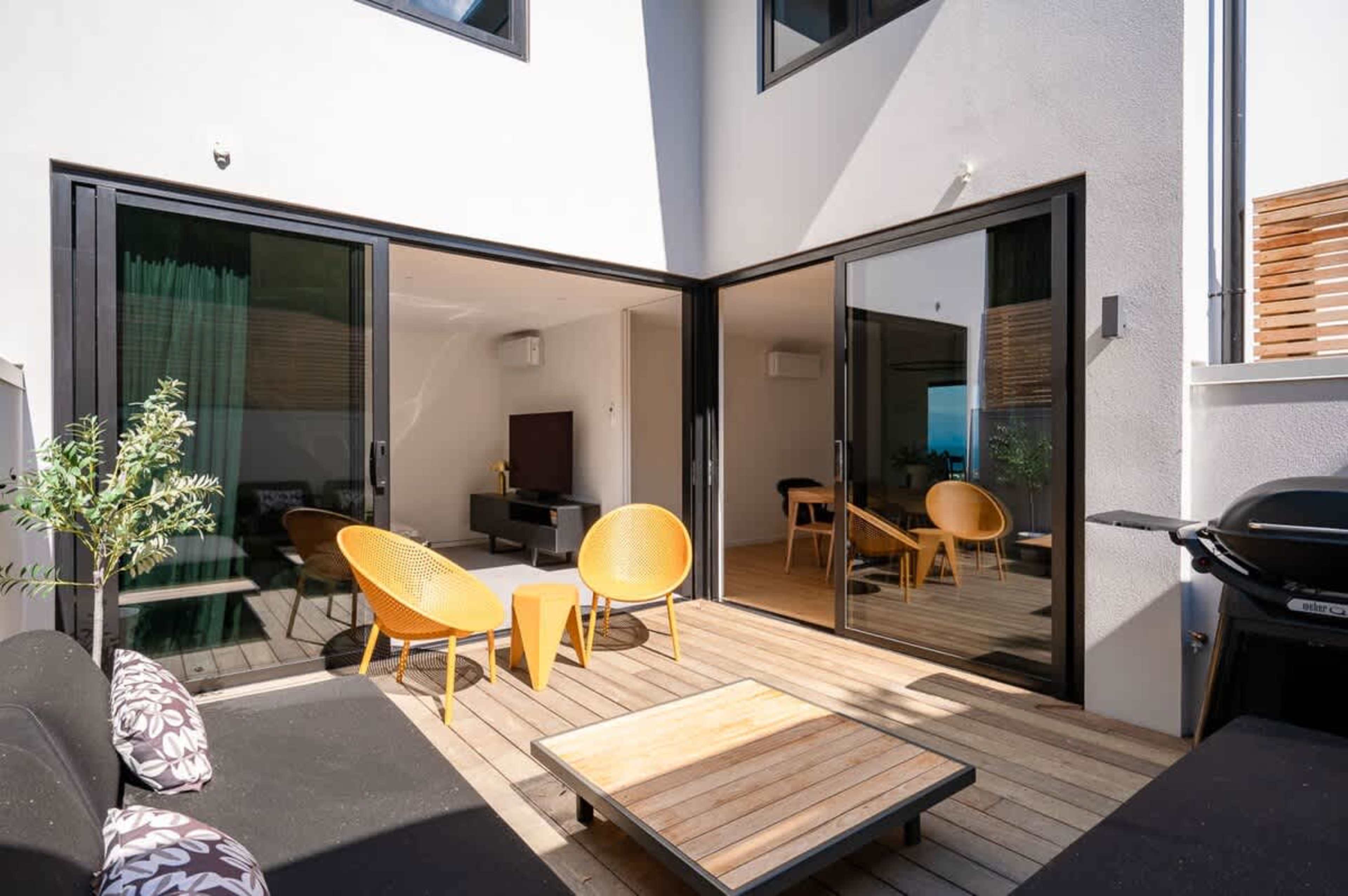 Wind-Resistant Second Patio for Outdoor Comfort
This sheltered second patio provides a peaceful space to unwind, offering protection from the wind while allowing you to enjoy the outdoors.