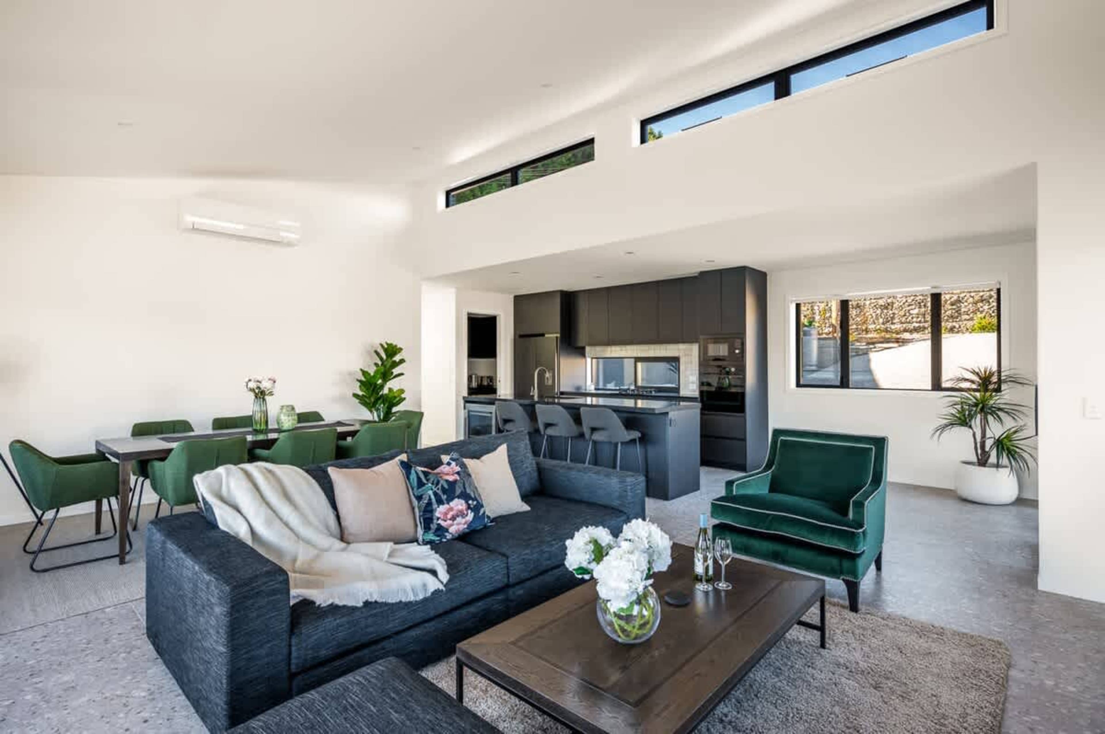 Smart Entertainment Hub – Stay entertained with a high-definition TV. Perfect for cozy nights in, whether you're watching a movie, streaming music, or staying up-to-date with the latest shows.