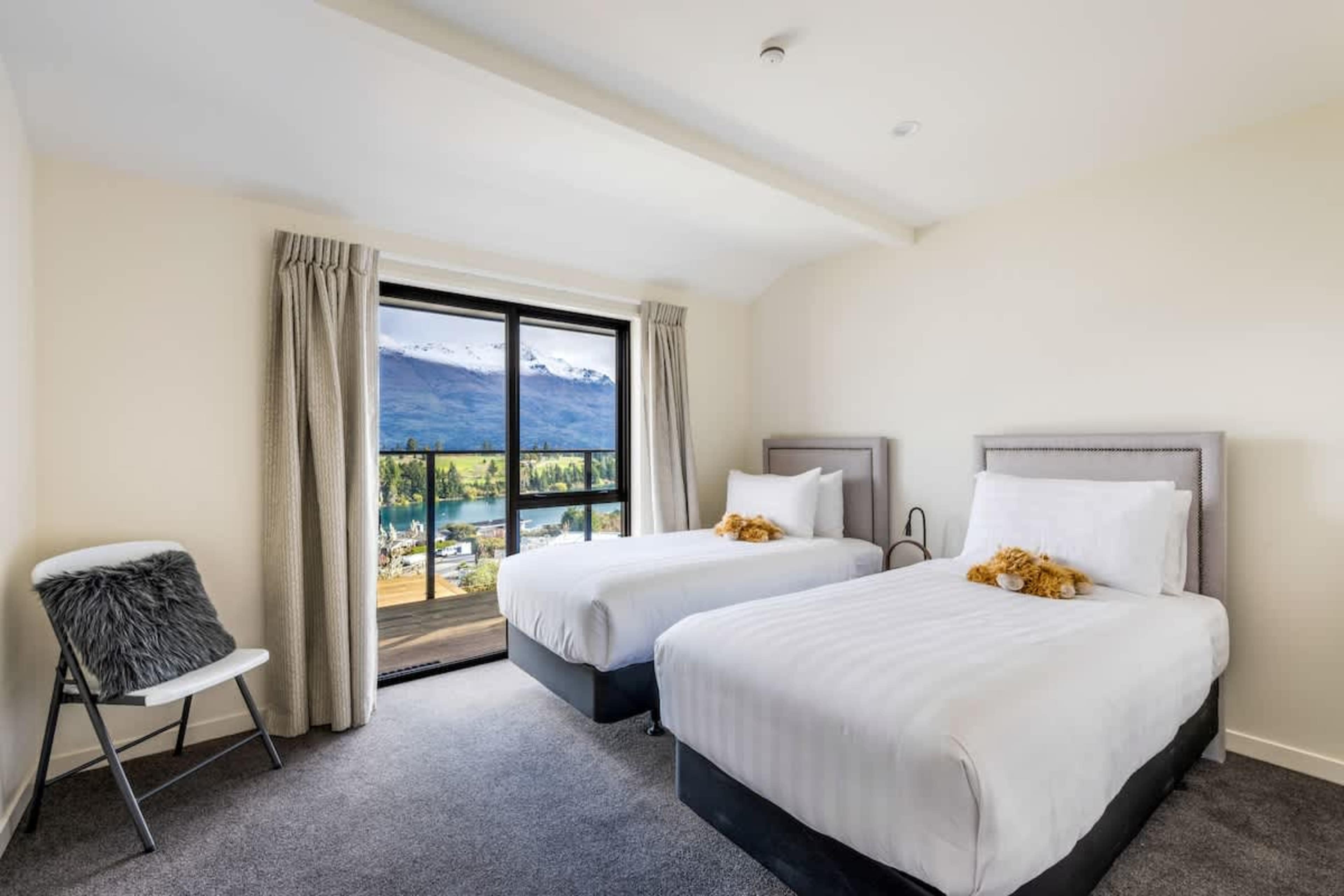 Earnslaw Terrace Luxury Villa