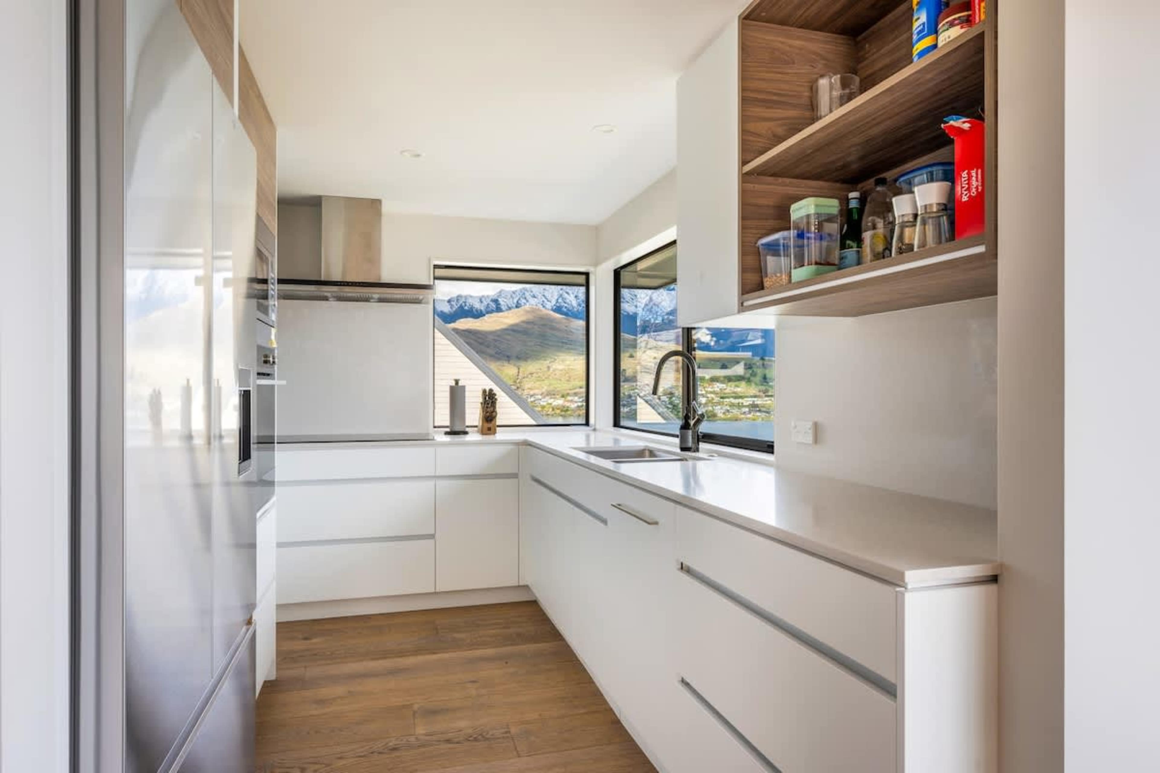 Earnslaw Terrace Luxury Villa