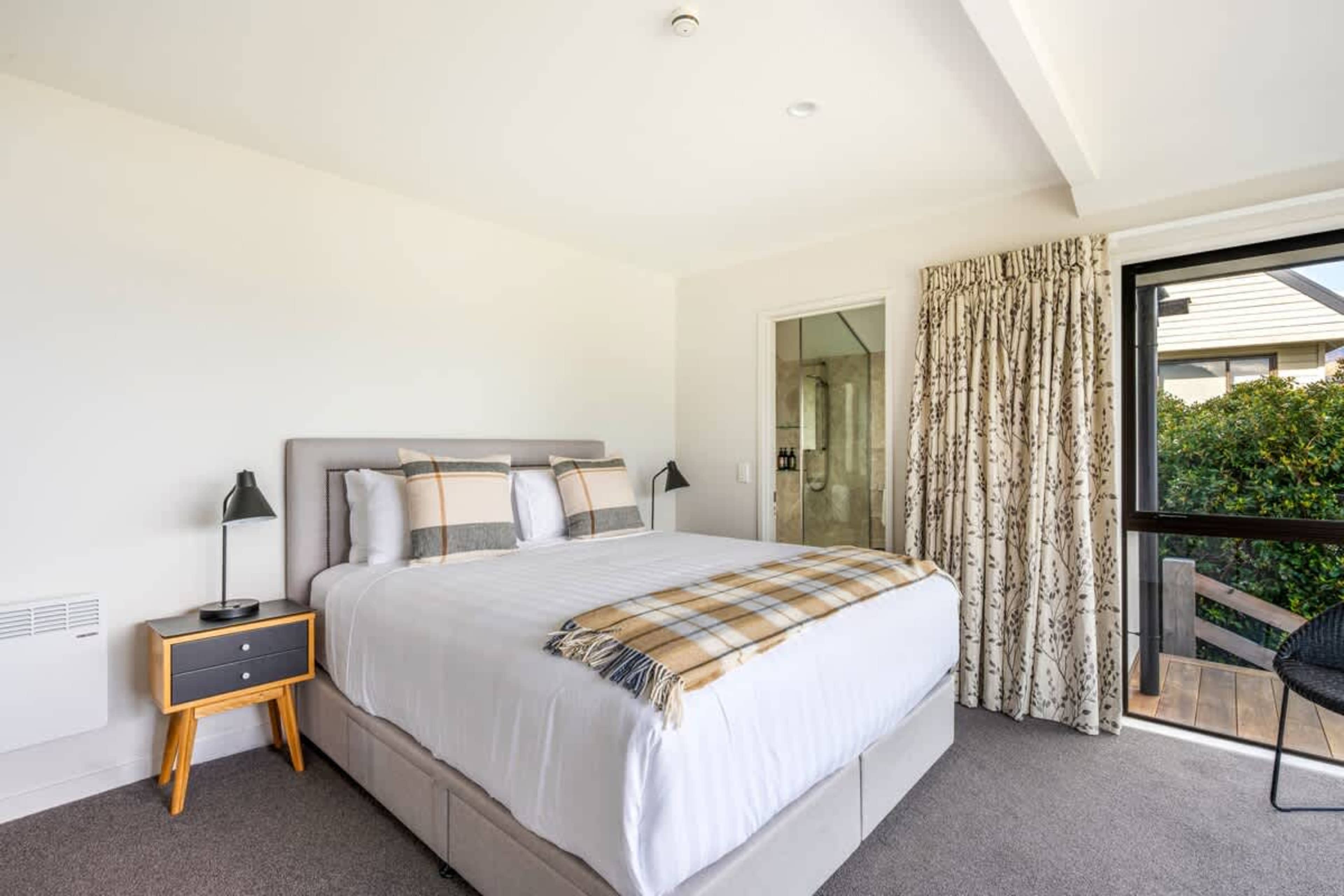 Earnslaw Terrace Luxury Villa