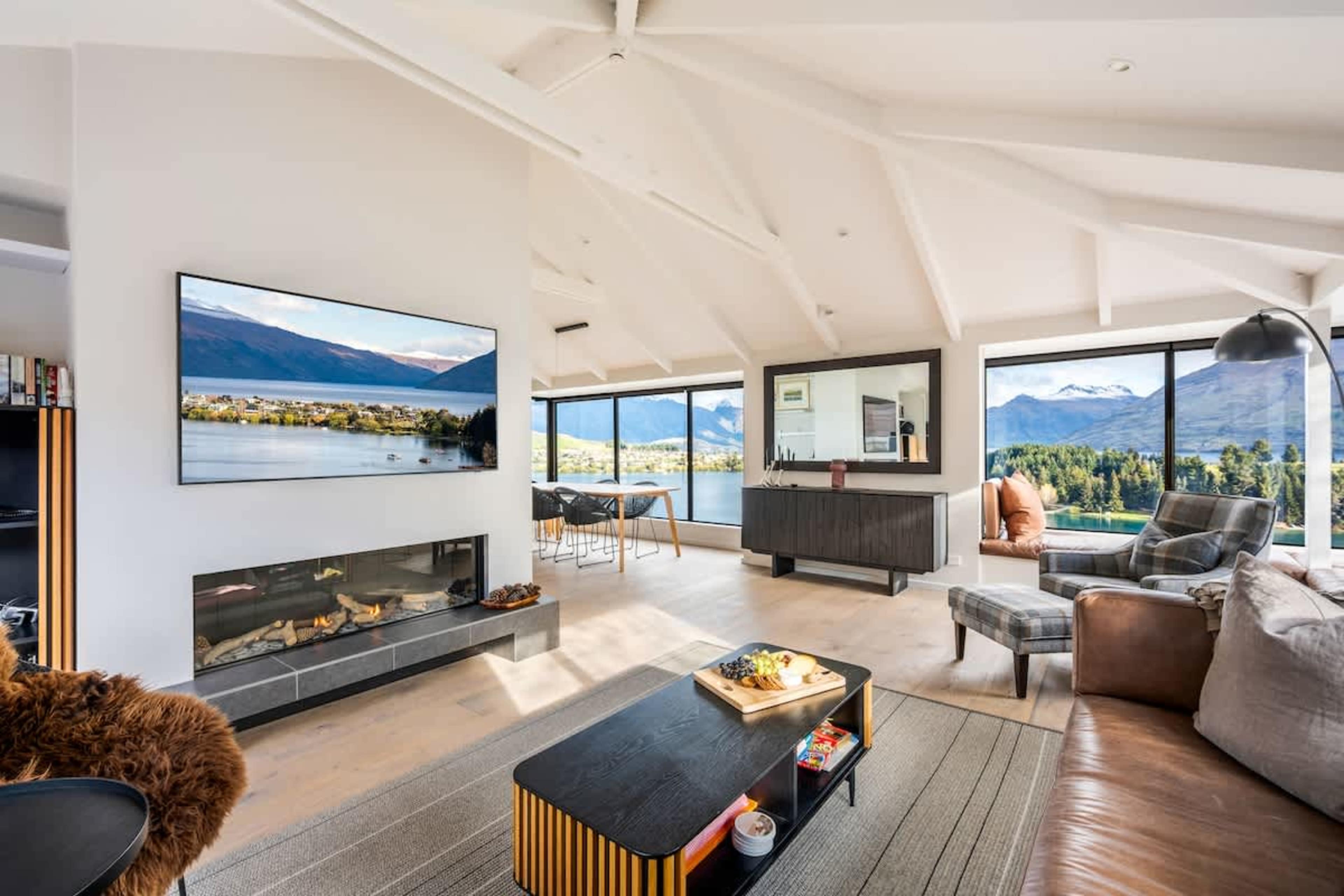 Earnslaw Terrace Luxury Villa