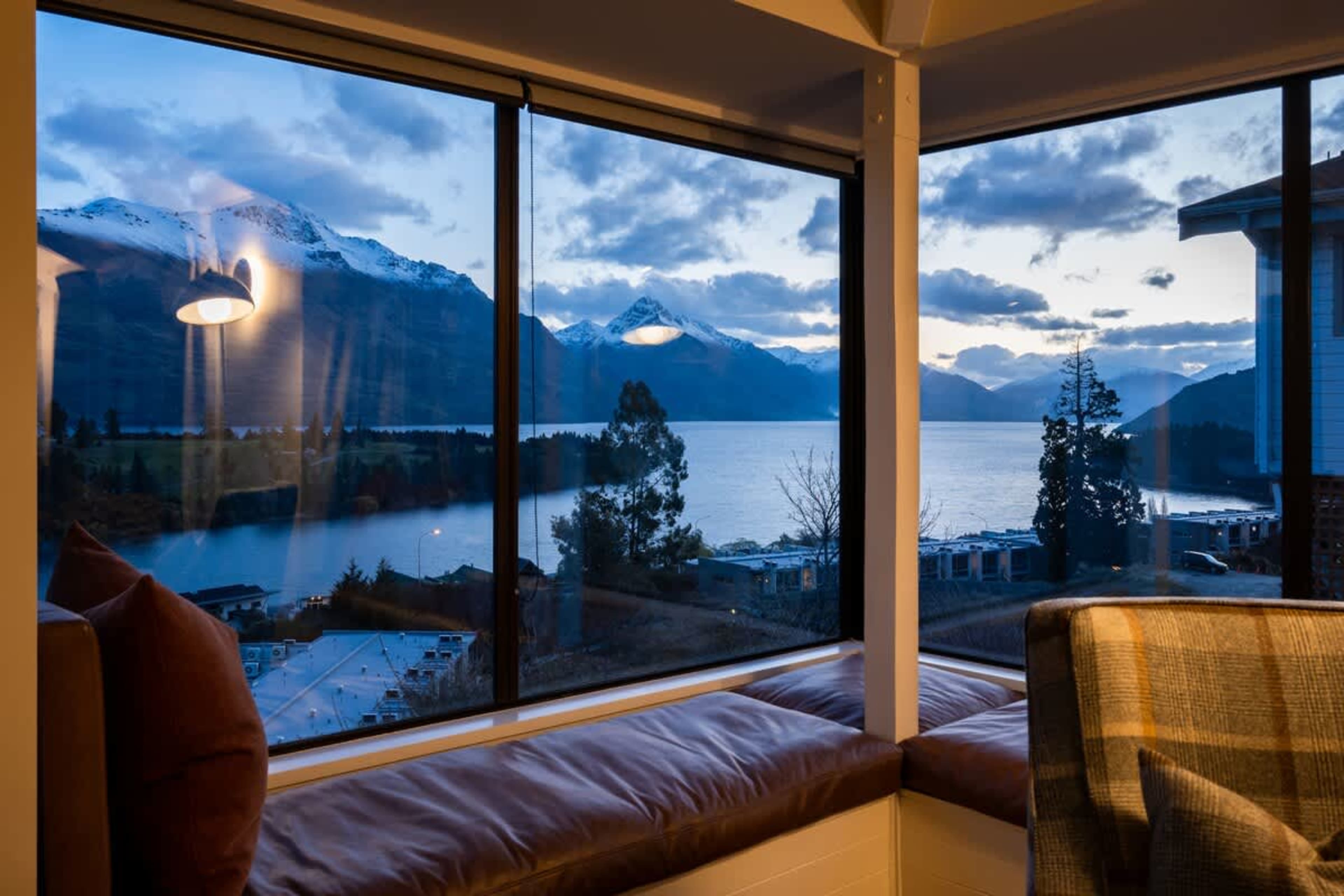 Earnslaw Terrace Luxury Villa