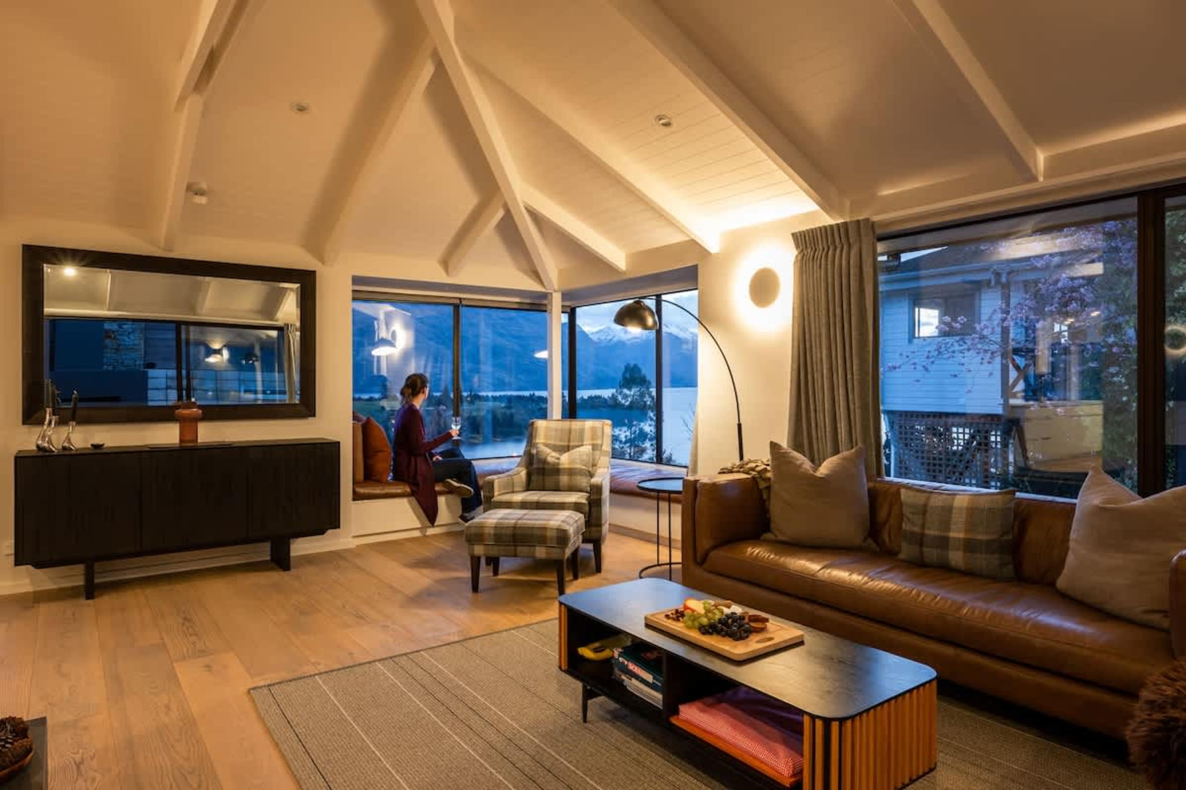 Earnslaw Terrace Luxury Villa
