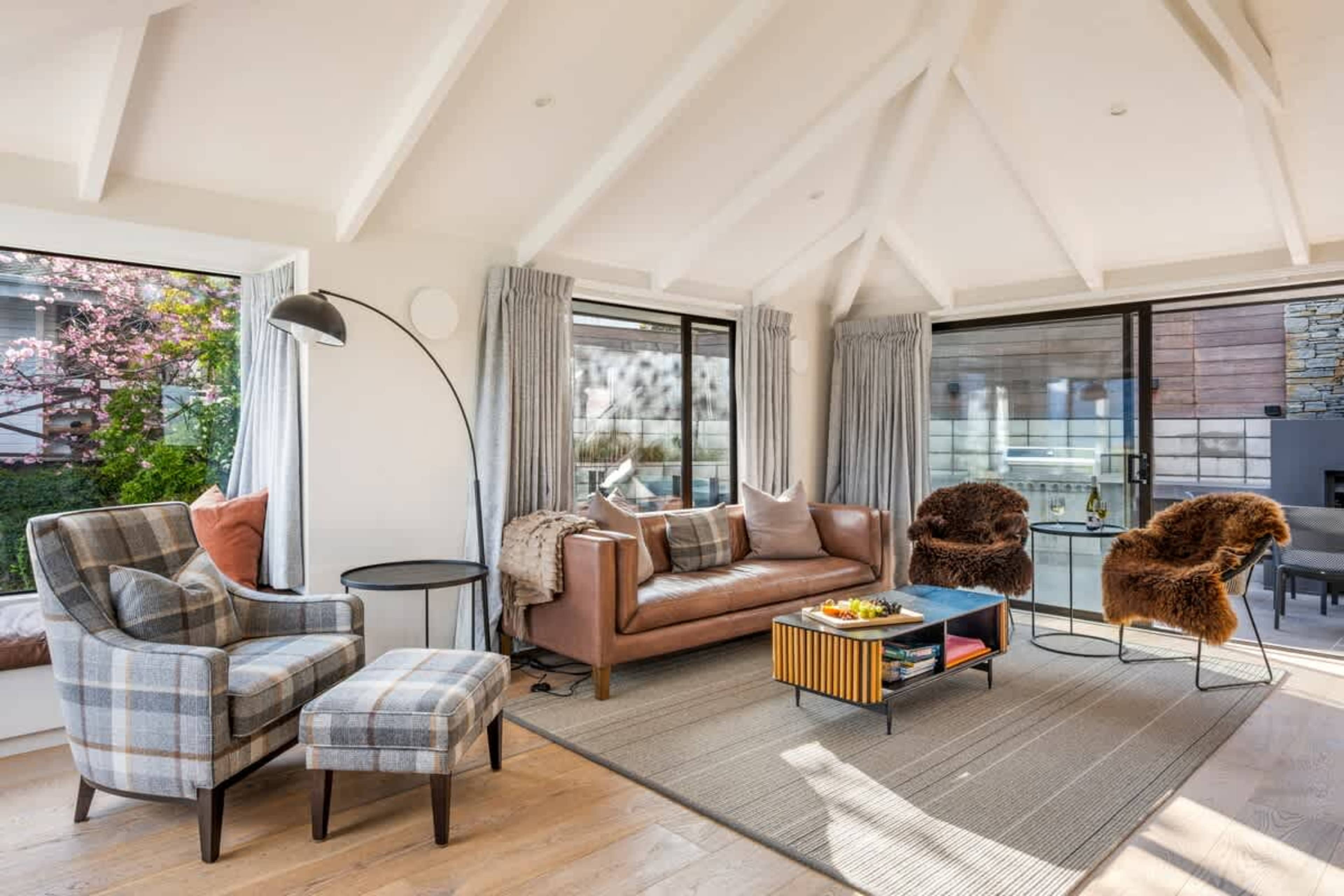 Earnslaw Terrace Luxury Villa