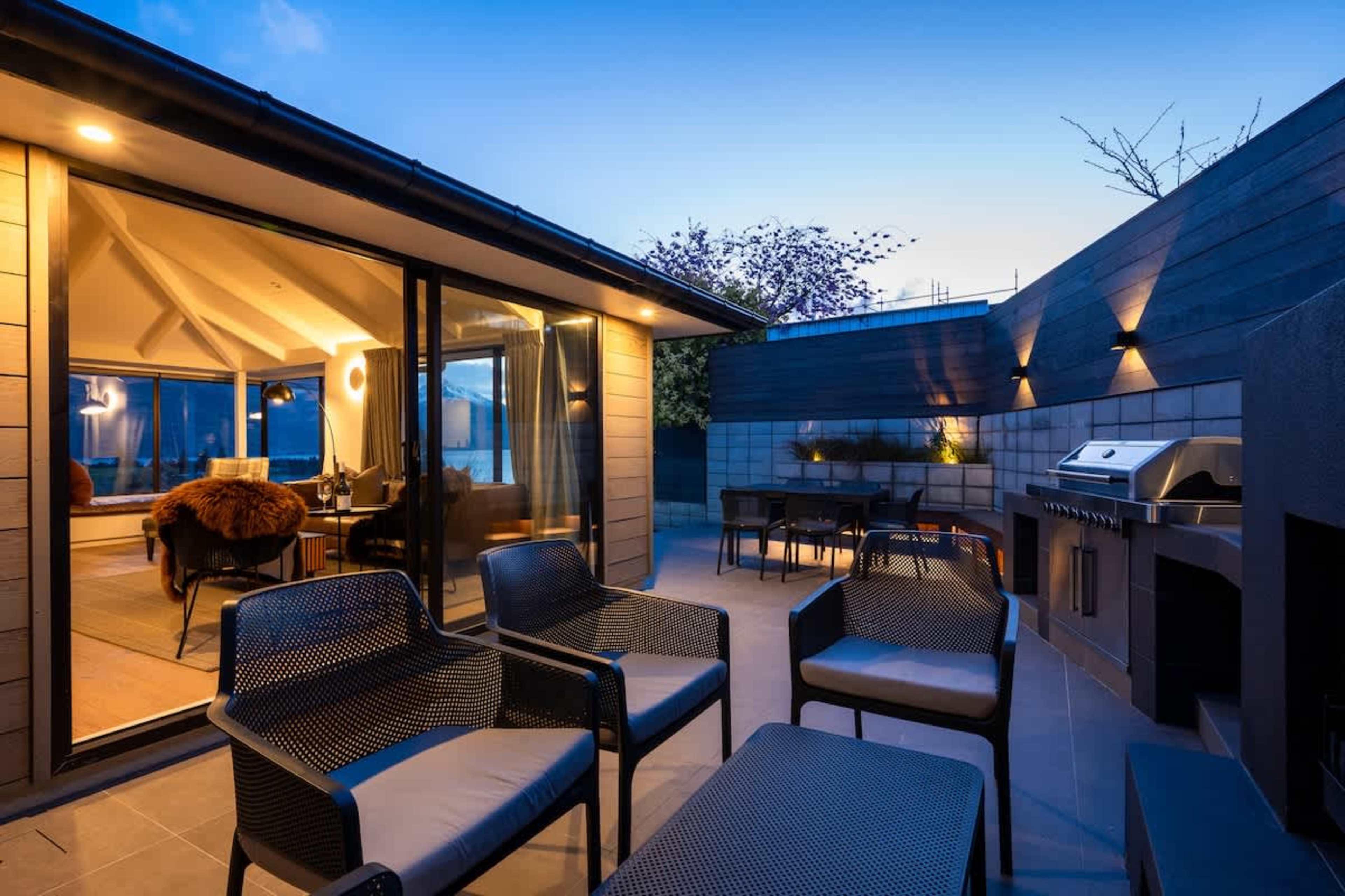 Earnslaw Terrace Luxury Villa