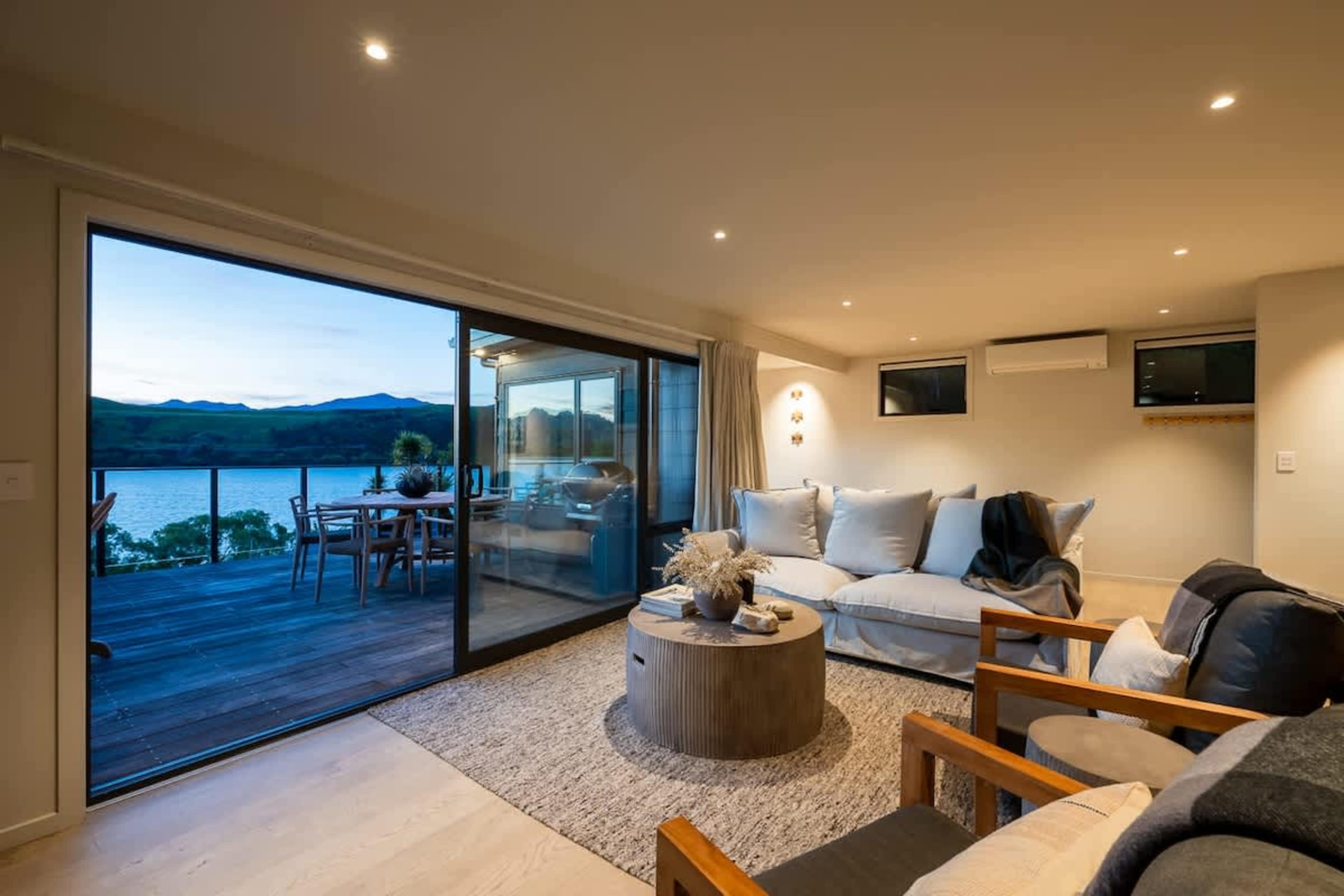 Lake Hayes Luxury Villa