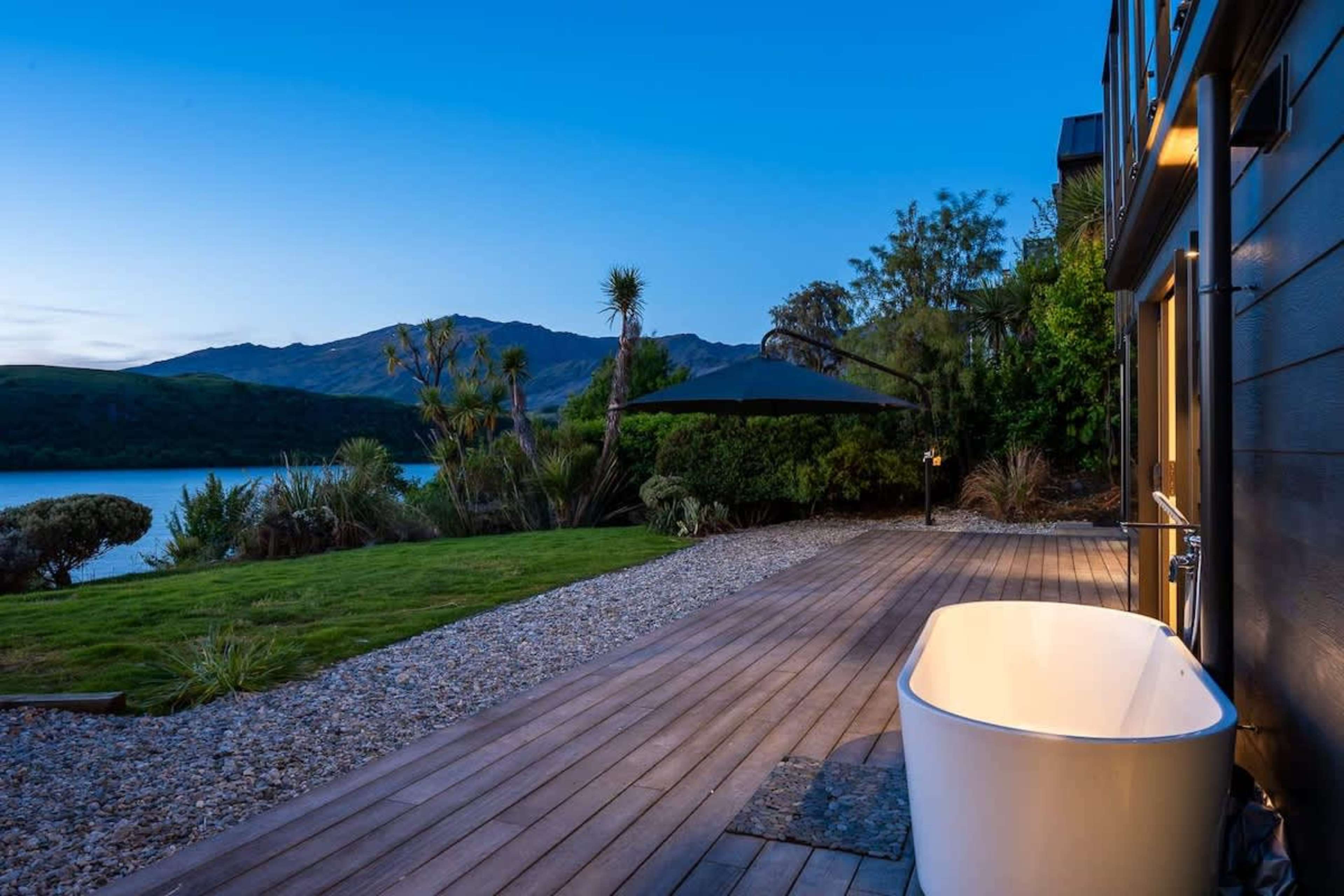 Lake Hayes Luxury Villa