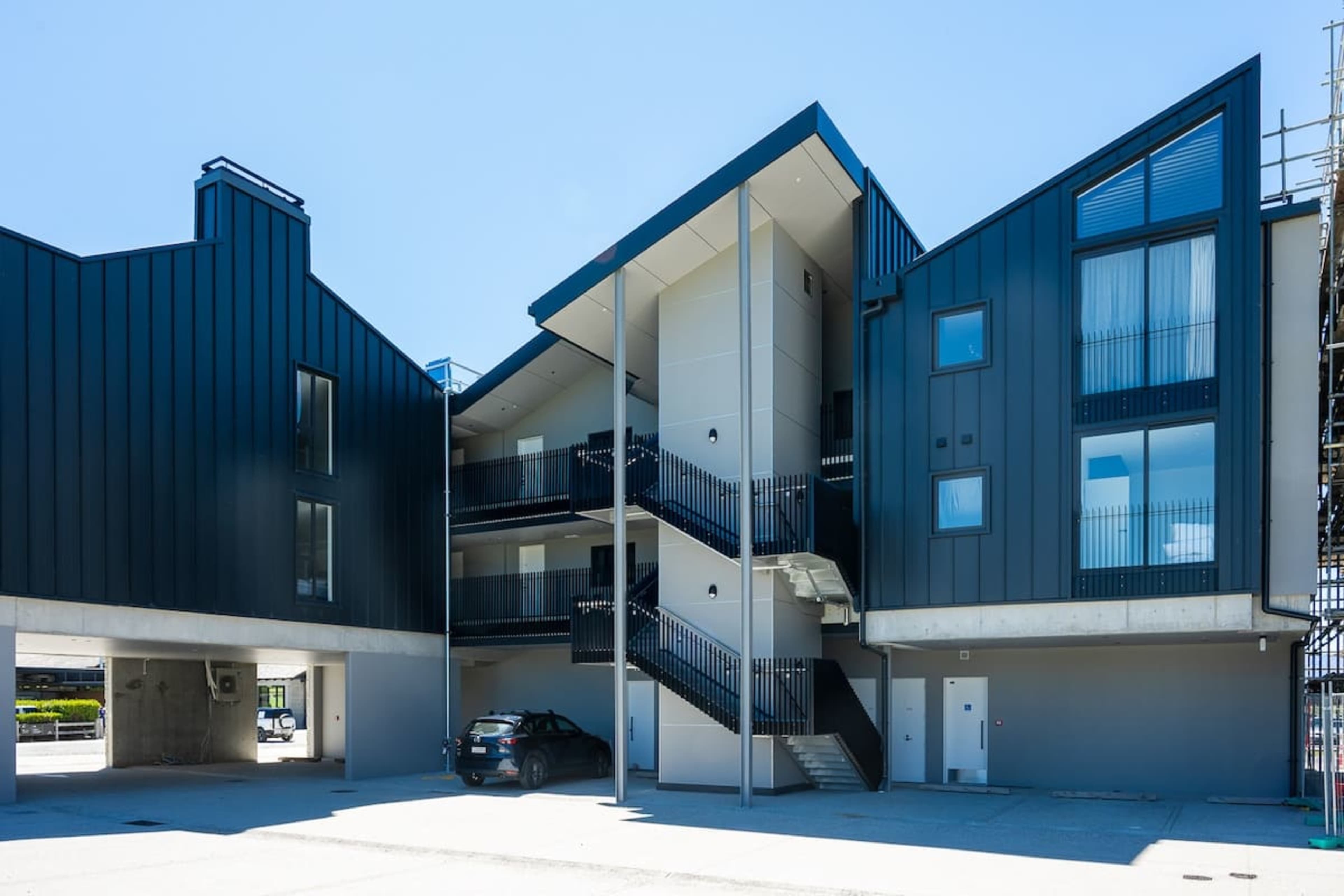 Clubhouse Lane 210