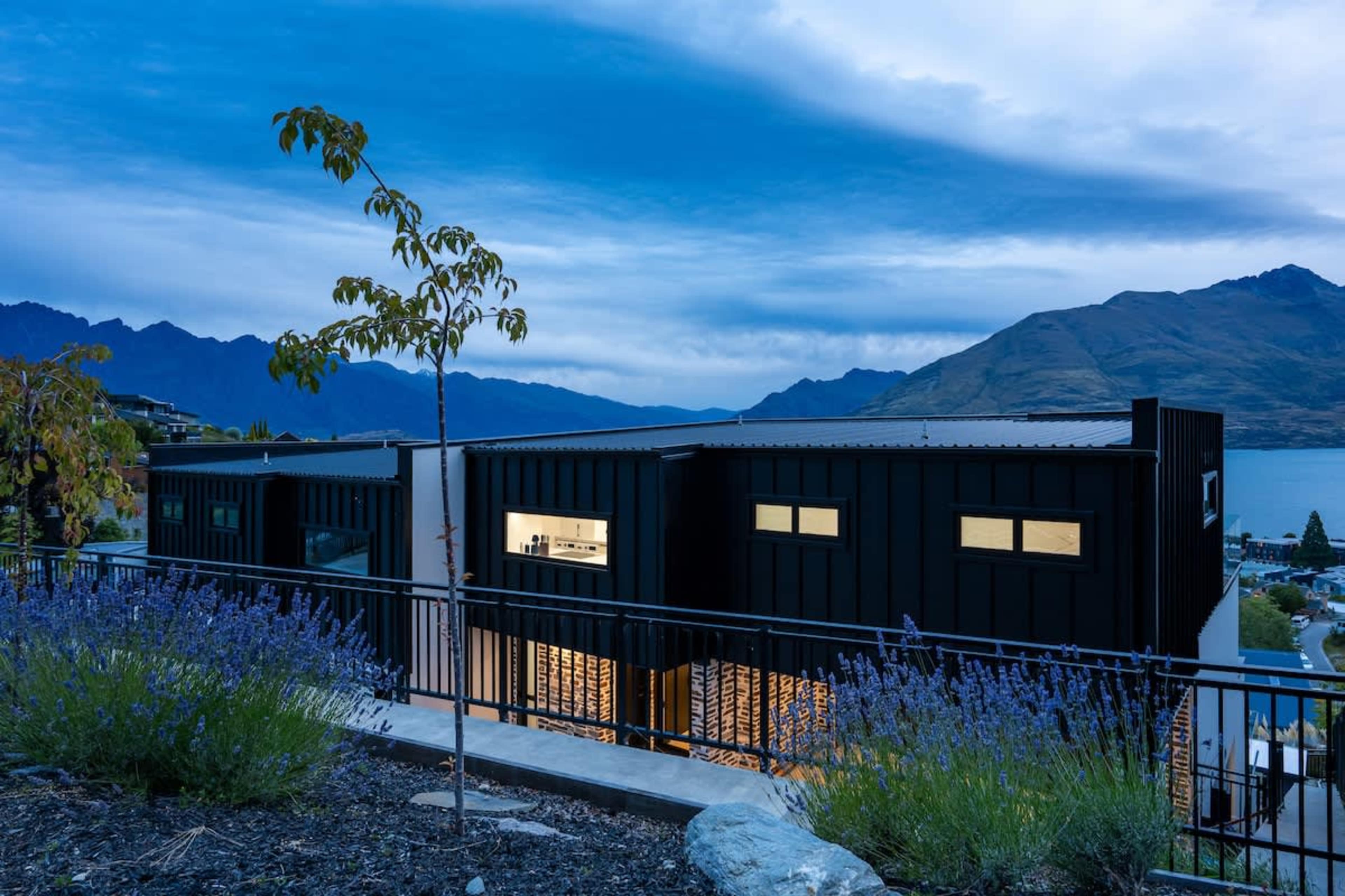 Solara Lodge