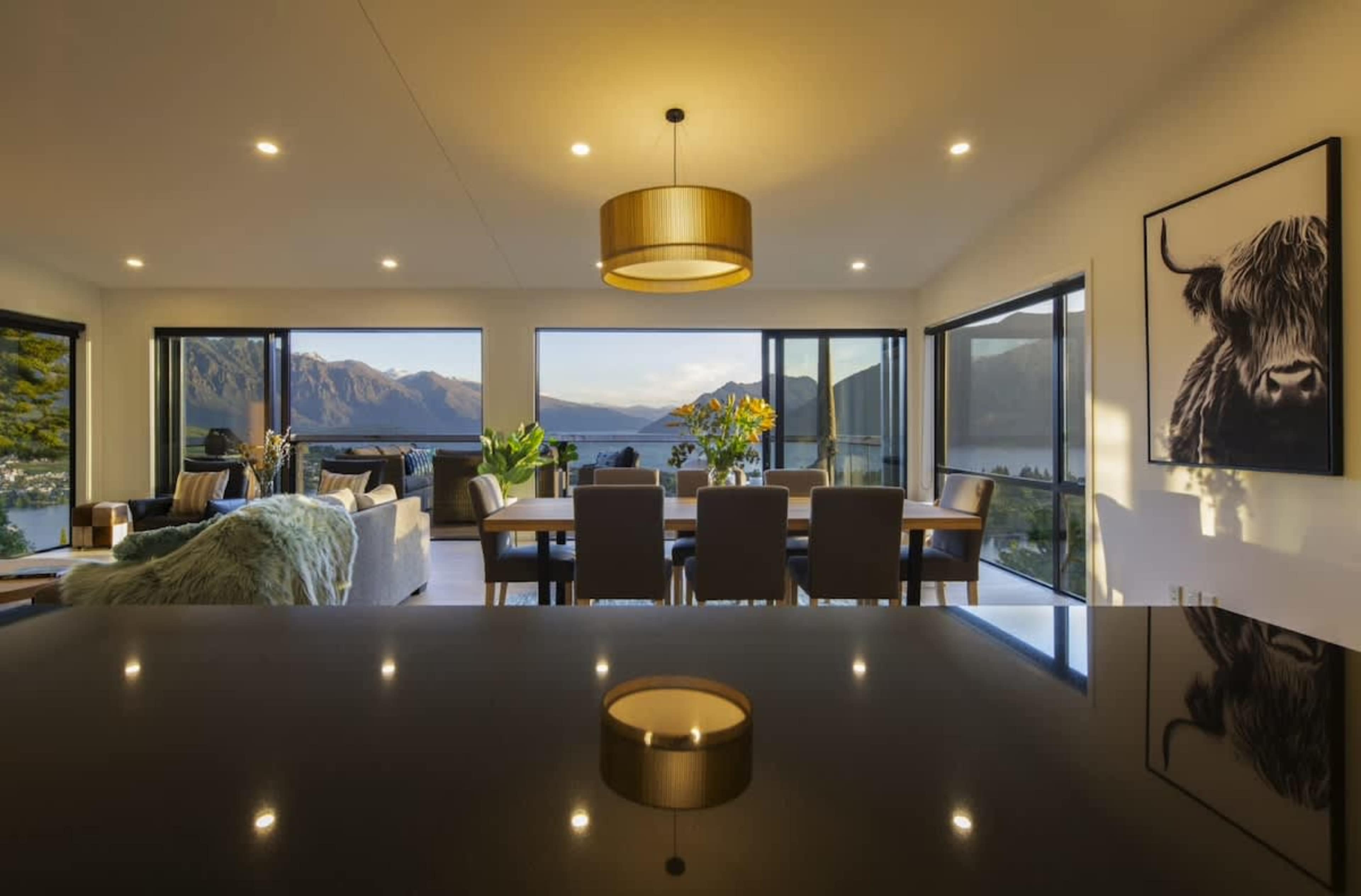 Fully Equipped Kitchen with Coffee Corner
Enjoy cooking in this modern kitchen with all the essentials, including a Nespresso machine for your favorite coffee. With ample space and breathtaking views, it’s the perfect spot to entertain.