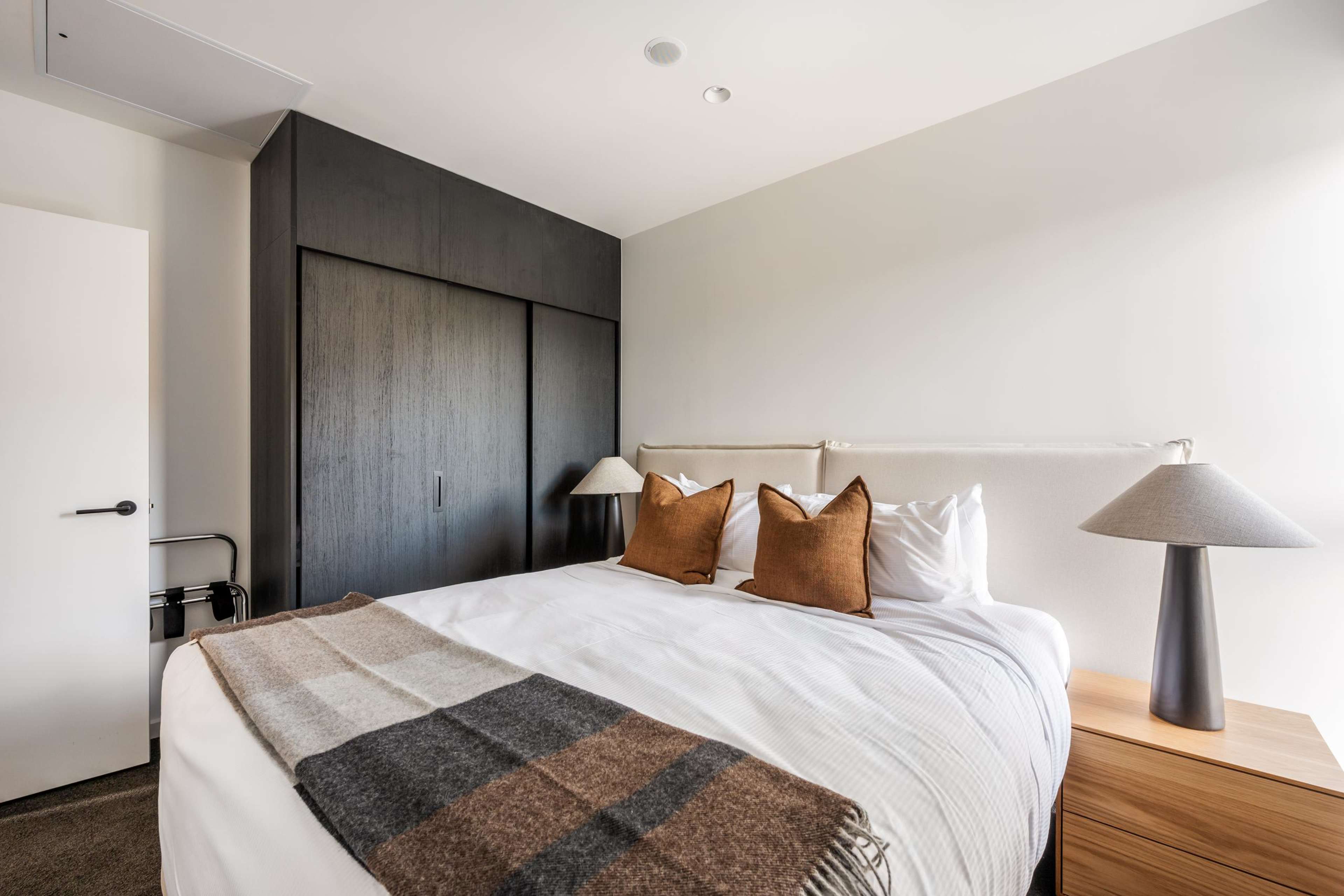 Bedroom 2 - King bed or two single beds