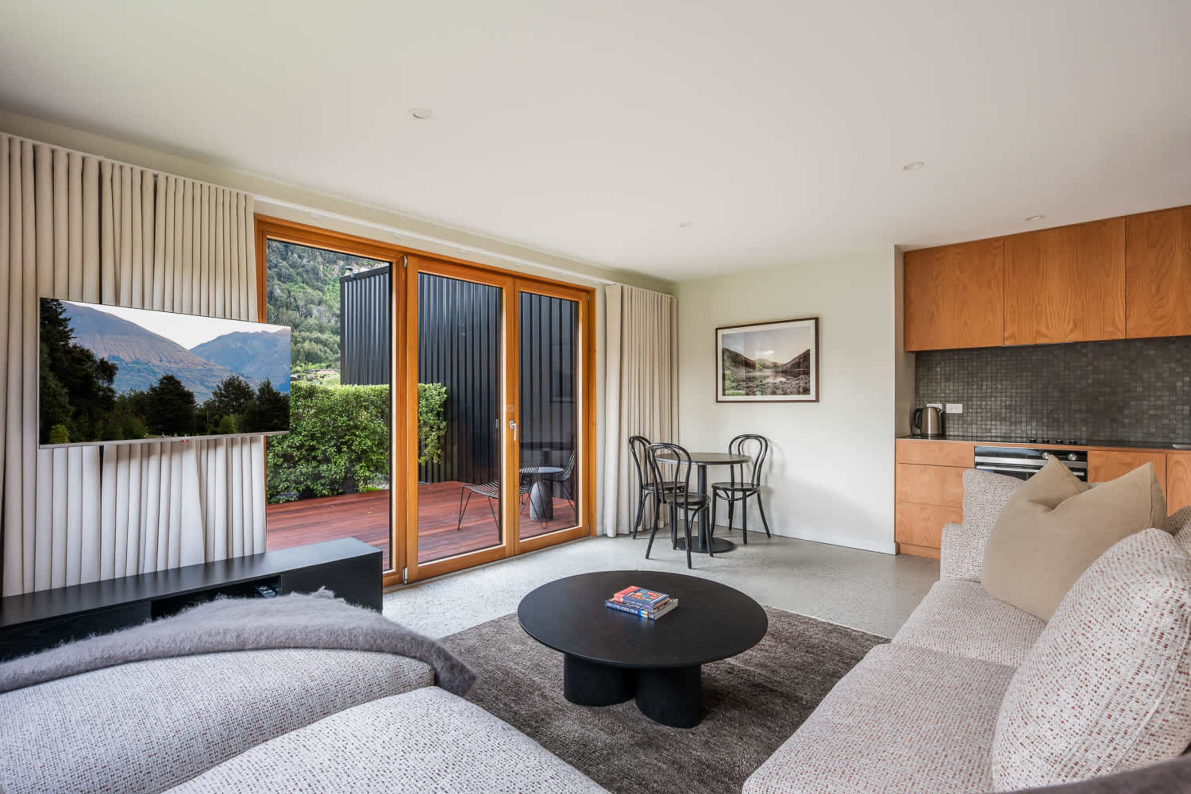 Self-contained unit - Living room