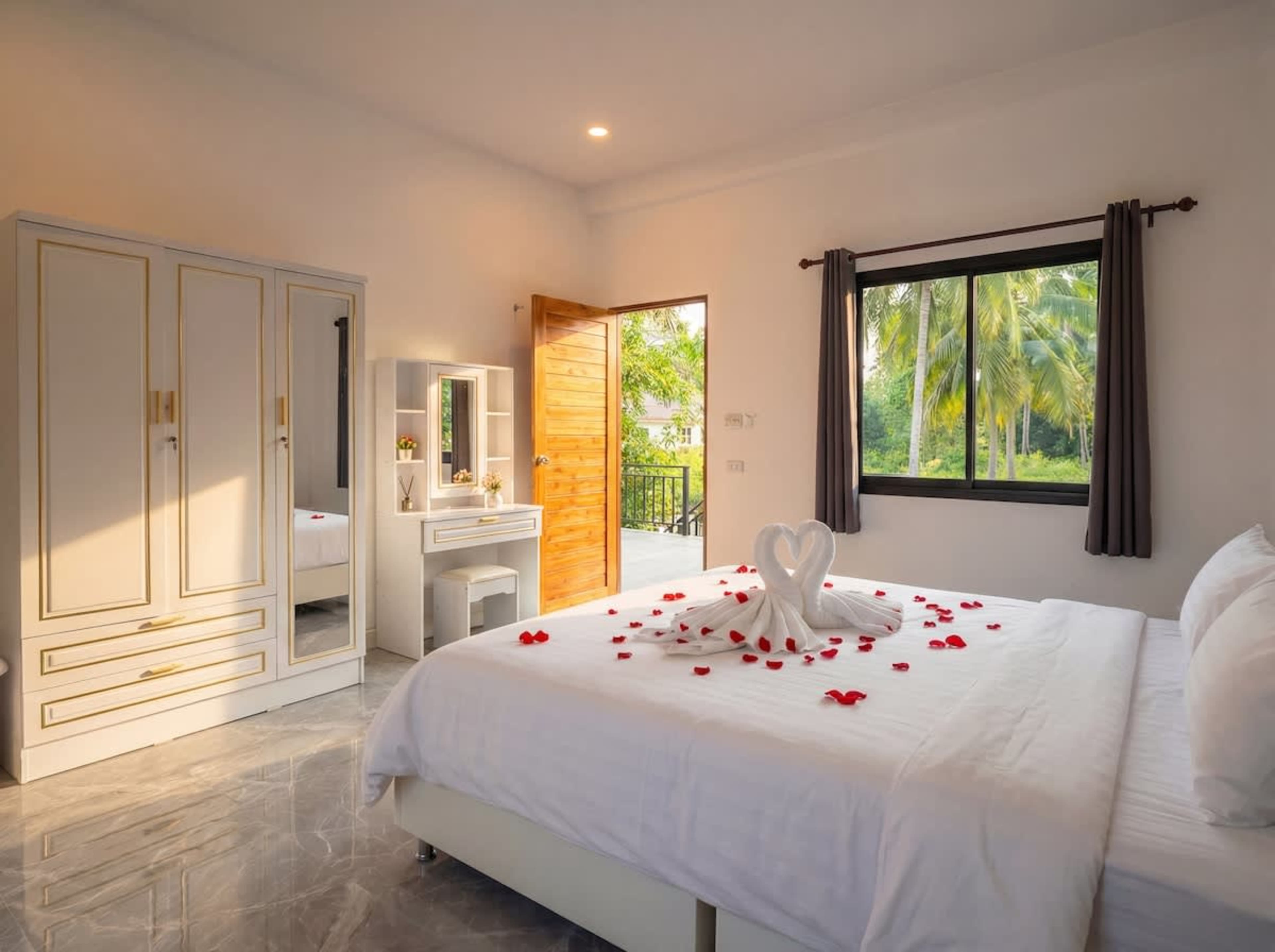 Coconut Villa - Image 2