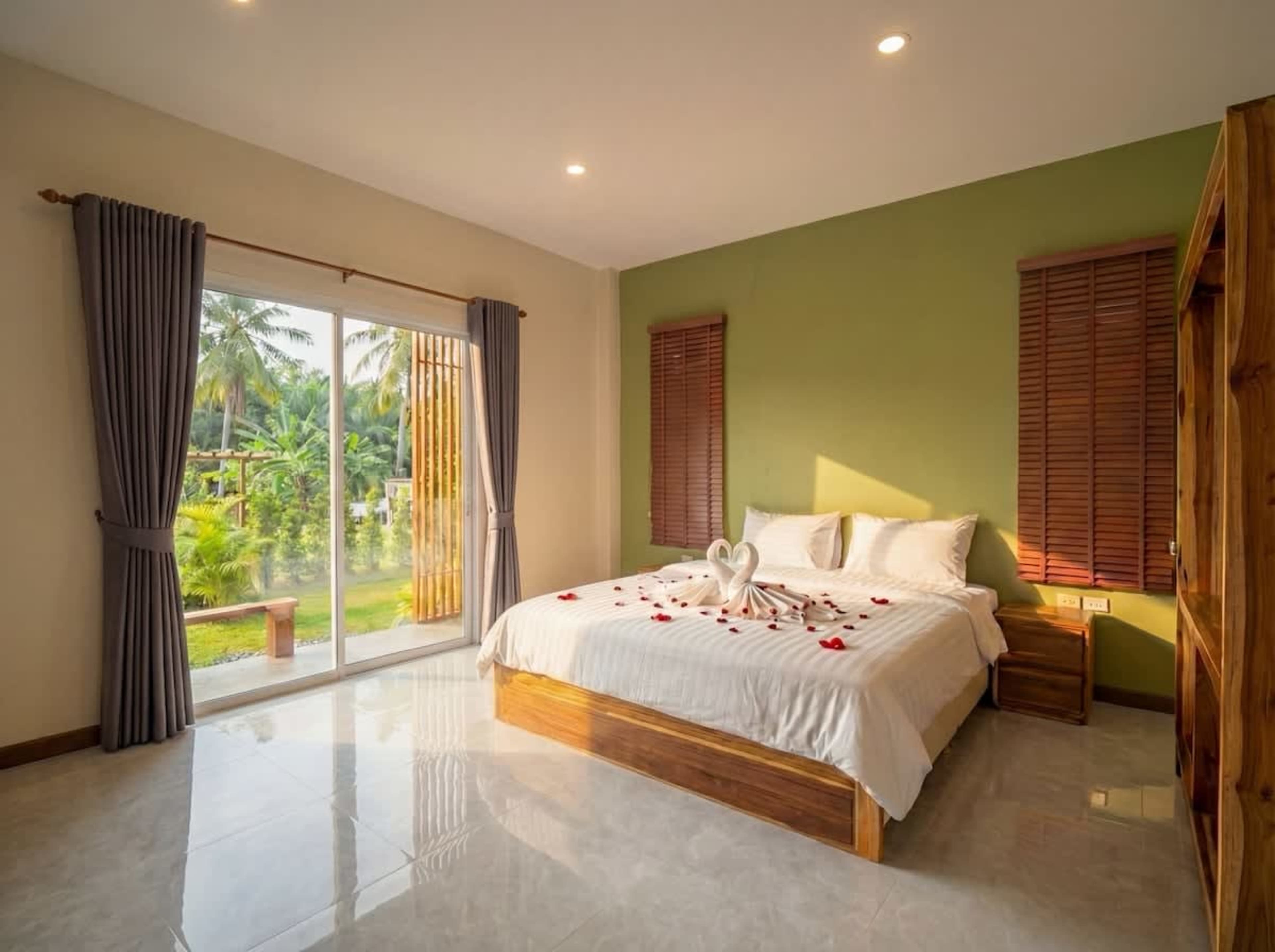Triangle Villas 1 - Image 2