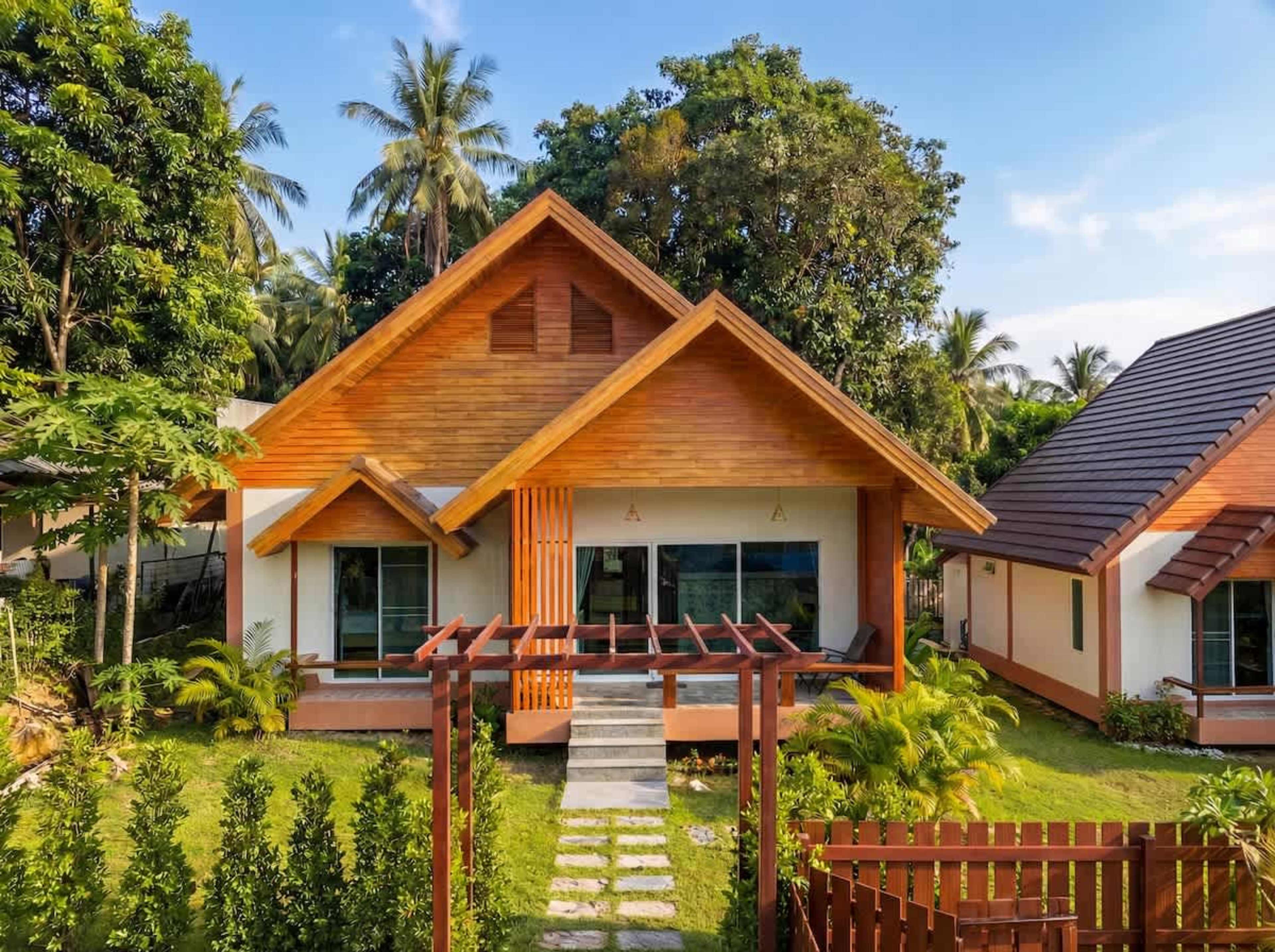 Triangle Villas 2 - Image 1