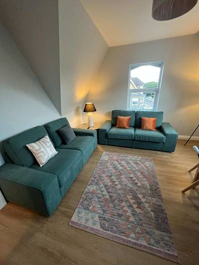 *NEW* Contemporary 2 bed, free parking - Photo 3