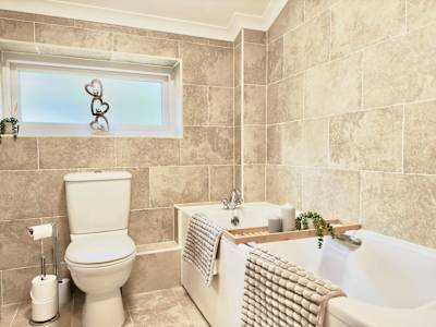 Charming Family Home by Coy Pond w/ Free Parking - Photo 5
