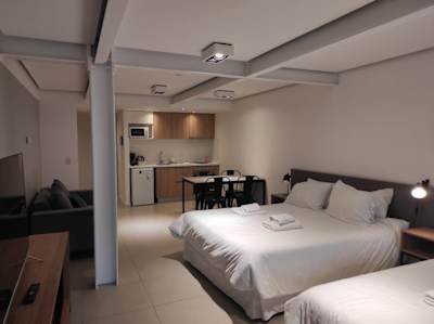 Spacious Studio w/ City Views Near Attractions