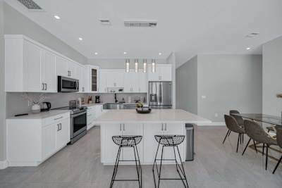 Gourmet kitchen with brand new Samsung appliances