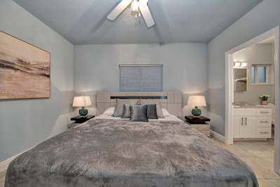 King size bed