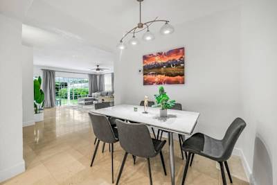 Dinning table