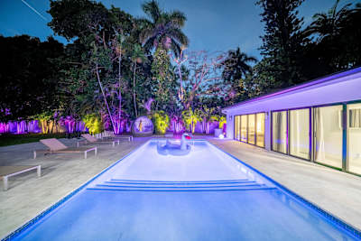 Two Neighboring Villas — photo 6