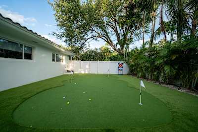 Outdoor golf