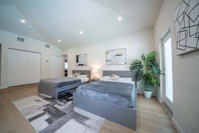 With two queen size beds