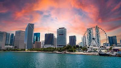 15 min to Downtown Miami