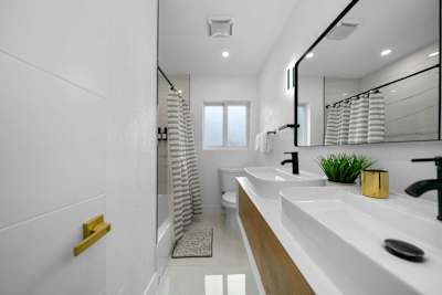 Guest Bathroom