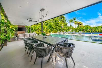 Dine outdoors in style at the spacious outdoor table.