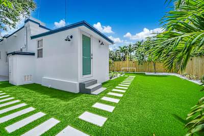 Stay close to Miami's top attractions while enjoying the privacy and space of your own backyard retreat.