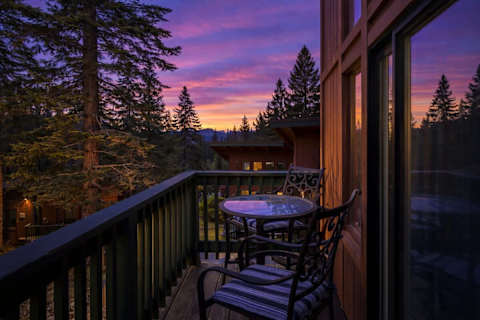 Wake Up at Heavenly|Hot Tub|Fireplace|Patio|Coffee - 4