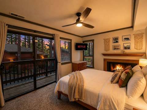 Wake Up at Heavenly|Hot Tub|Fireplace|Patio|Coffee - 5
