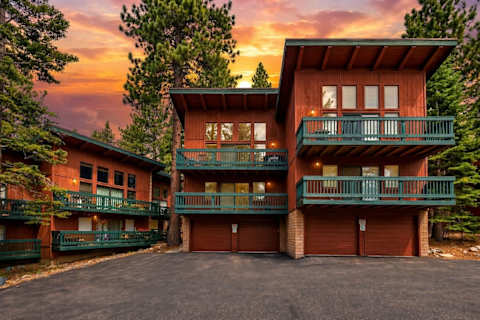 Wake Up at Heavenly|Hot Tub|Fireplace|Patio|Coffee - 3
