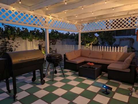 Mira Mesa 4BR: Backyard Cinema, Grills, Pets OK - 4