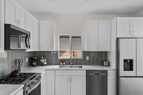 3 Bedrooms | Walkable | Updated | DT South Park - 5